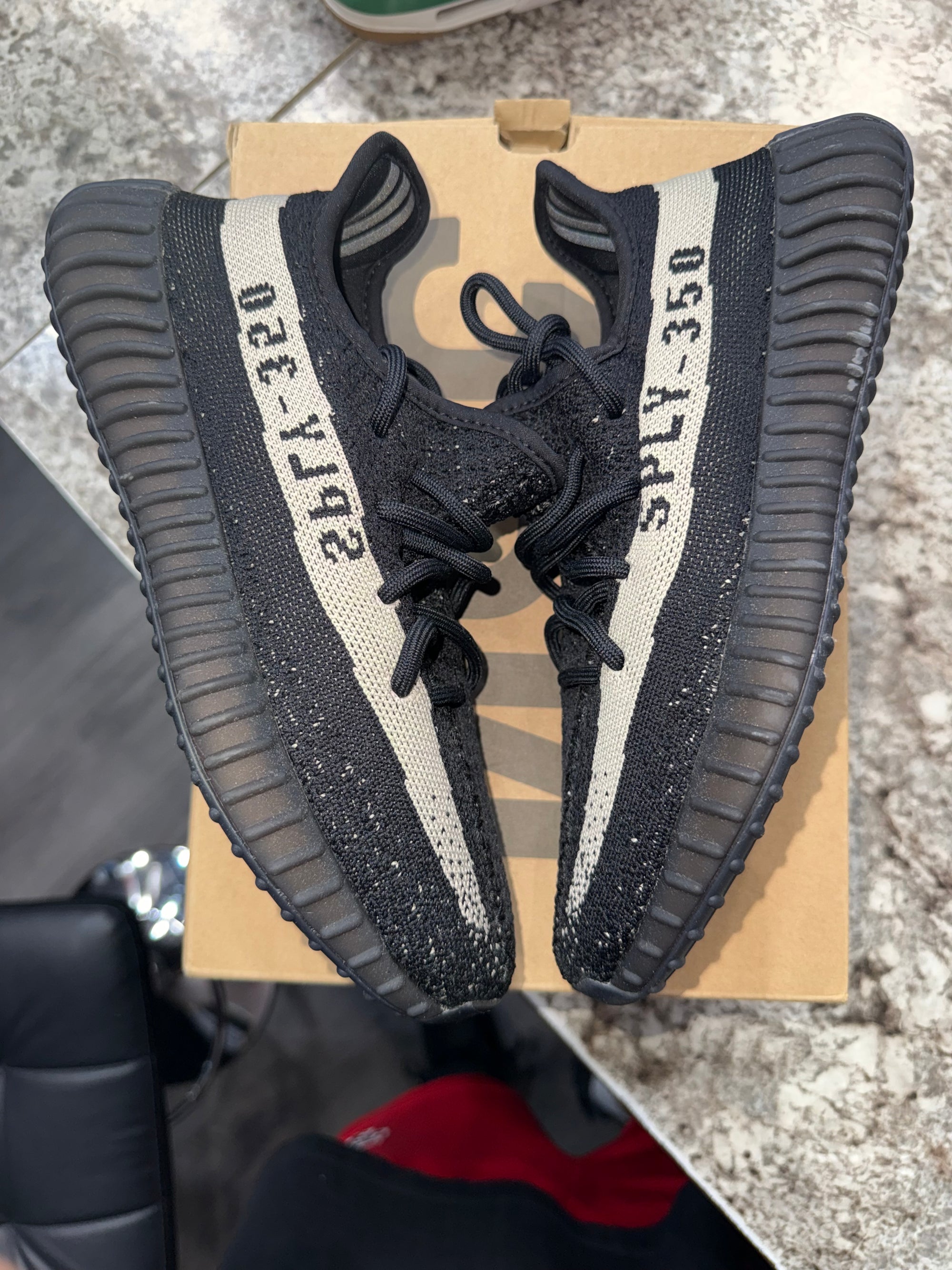 adidas Yeezy Boost 350 V2 Core Black White