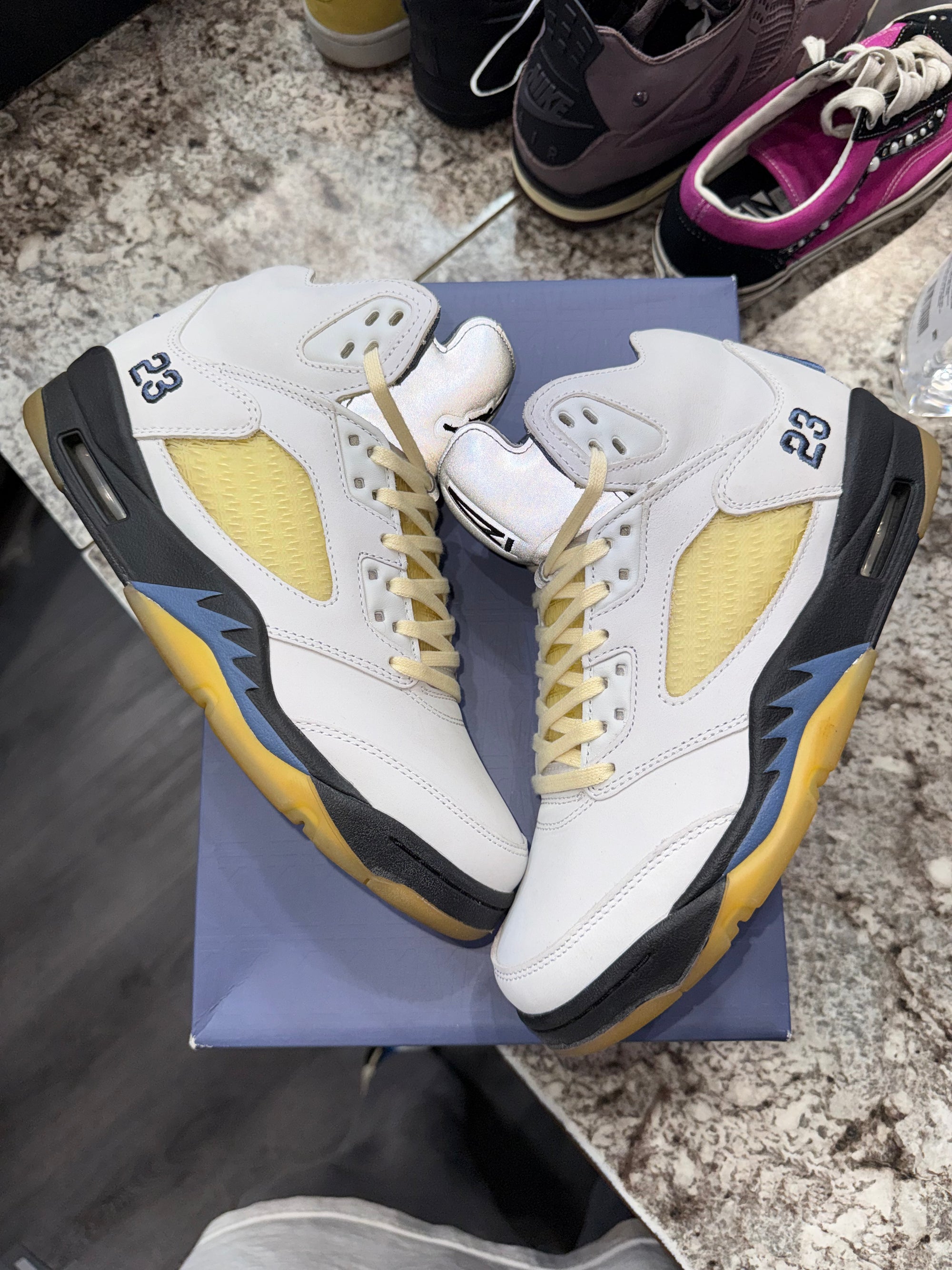 Jordan 5 Retro A Ma Maniére Dawn (Women's)