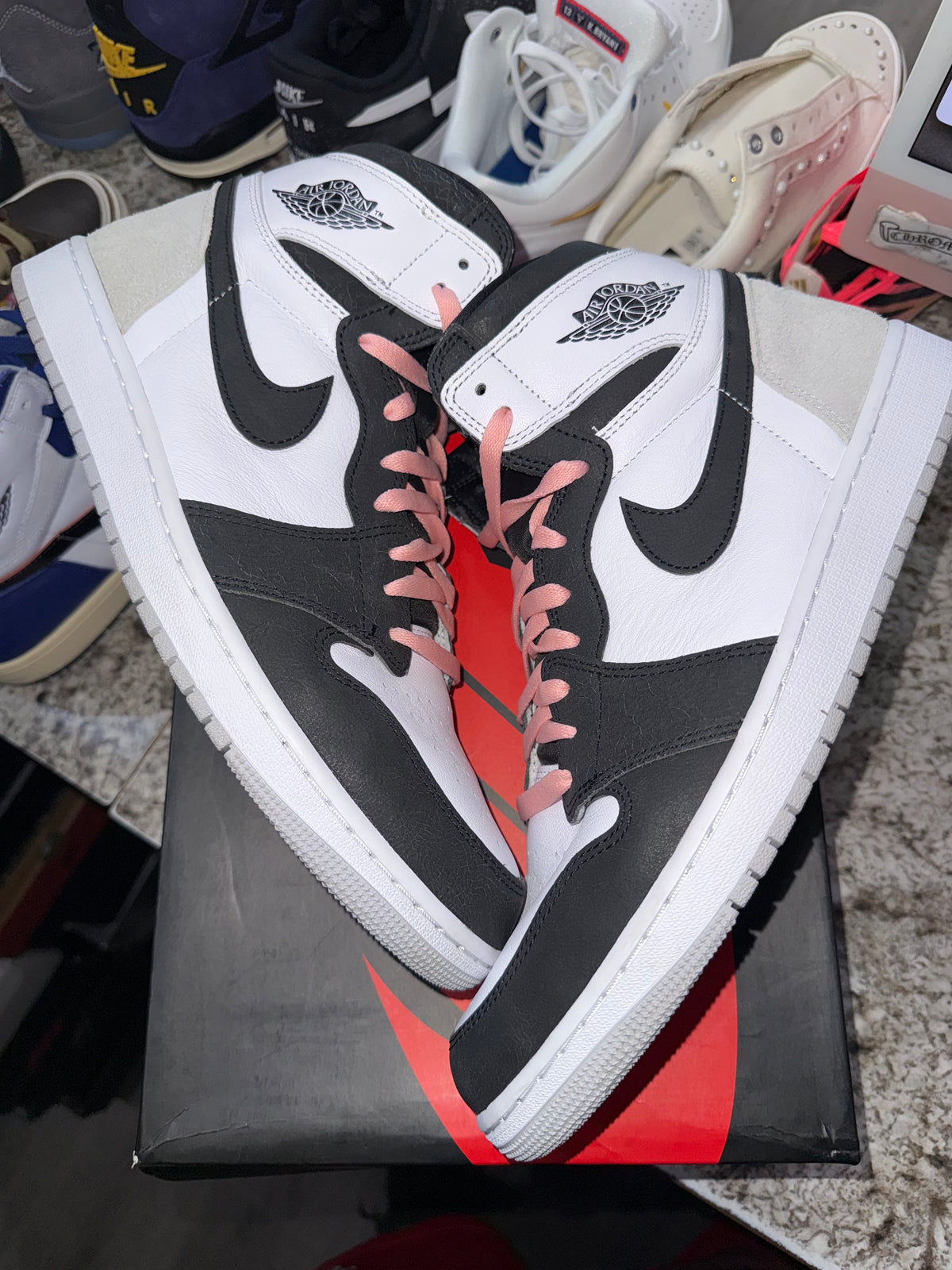 Jordan 1 Retro High OG Bleached Coral