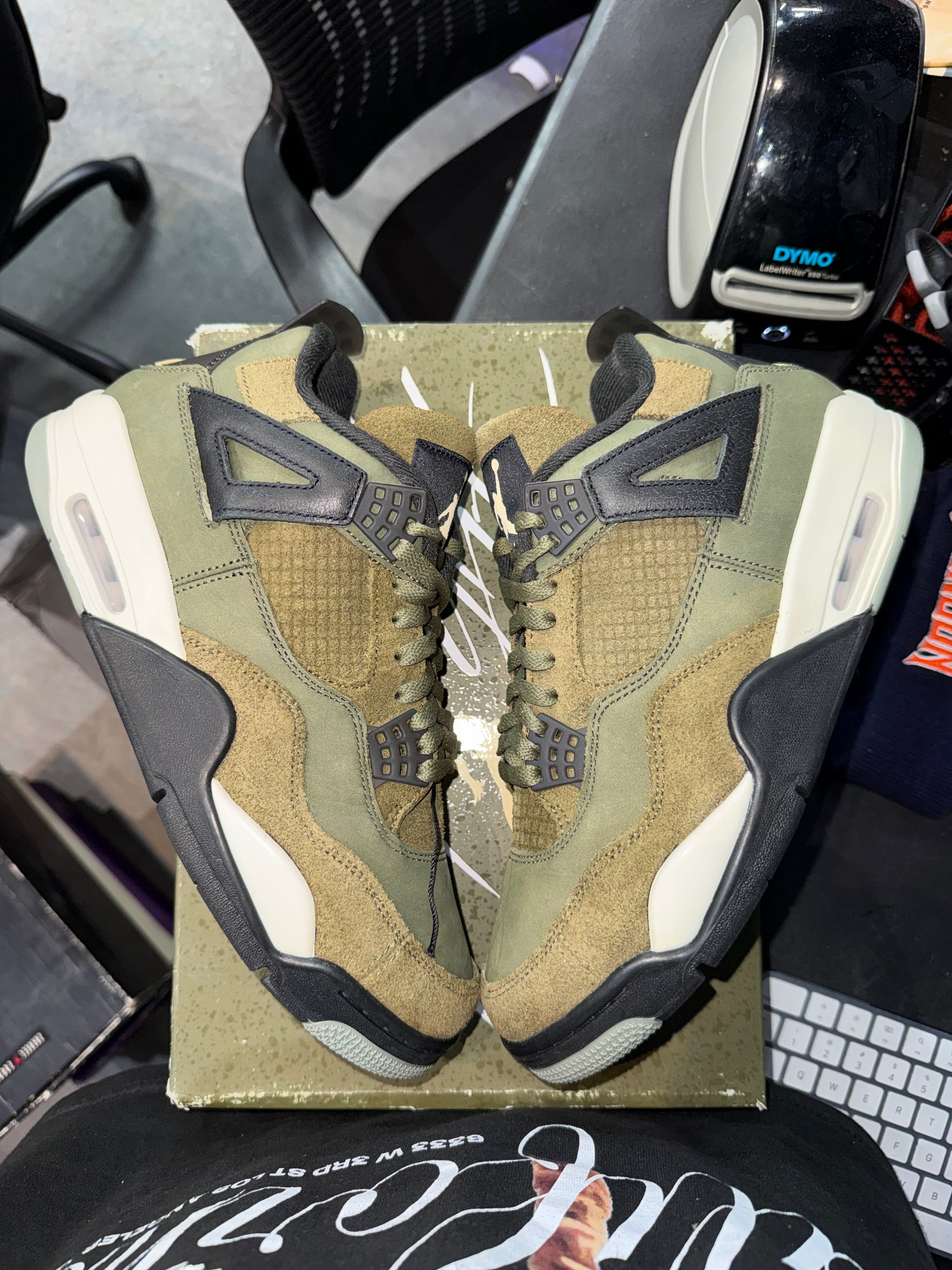 Jordan 4 Retro SE Craft Medium Olive