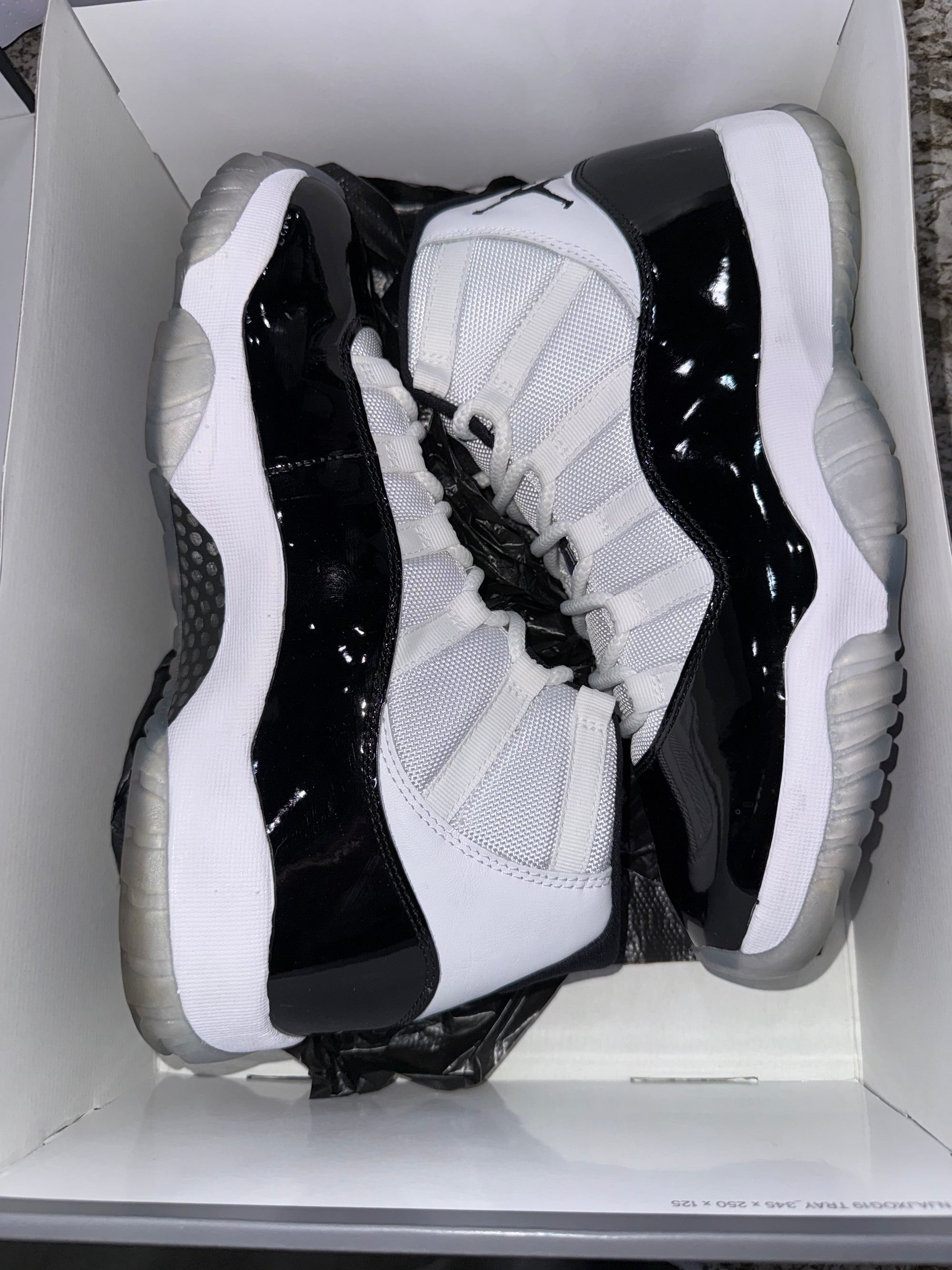 Jordan 11 Retro Concord (2018)