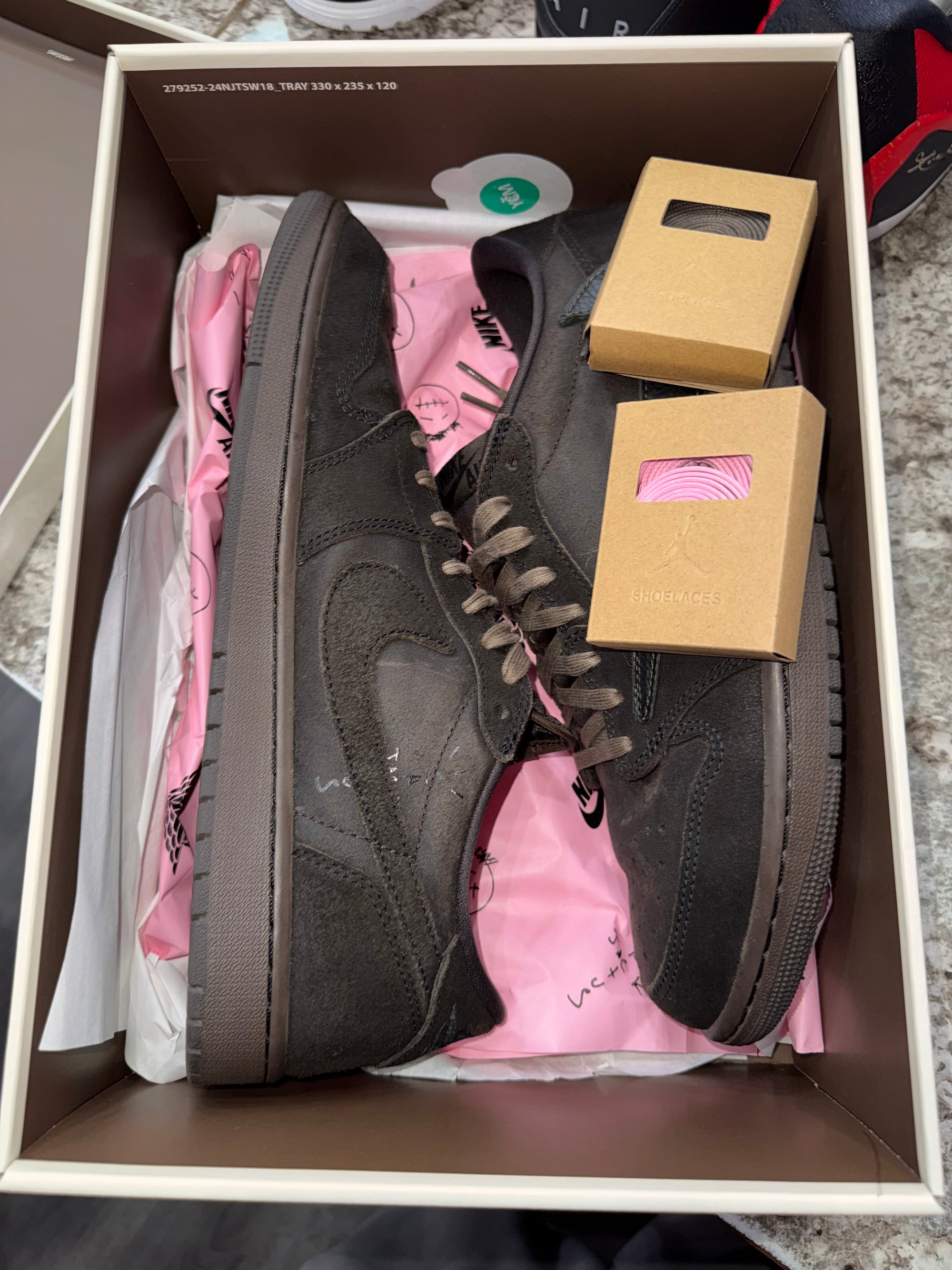 Jordan 1 Retro Low OG SP Travis Scott Velvet Brown