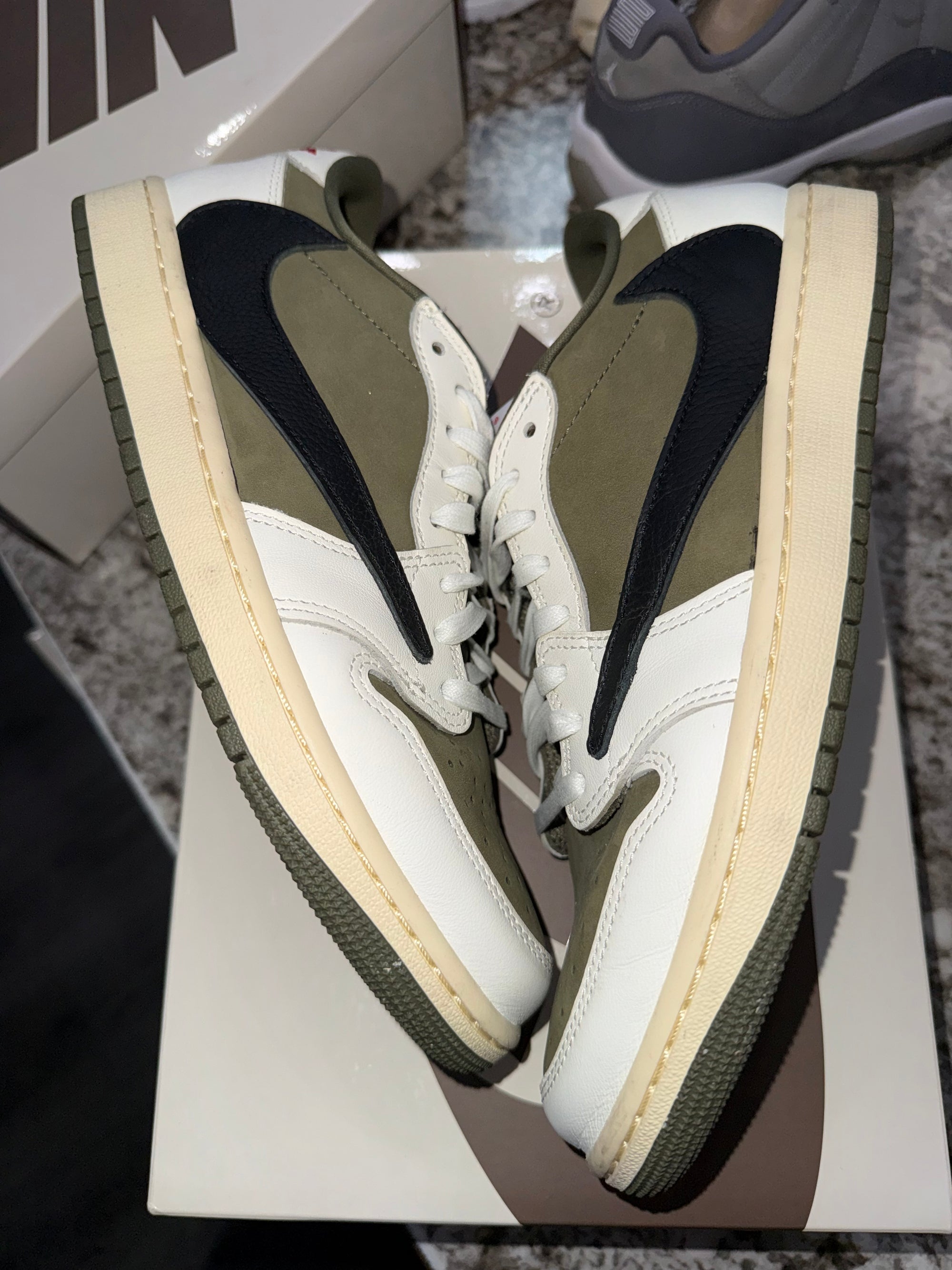 Jordan 1 Retro Low OG SP Travis Scott Medium Olive