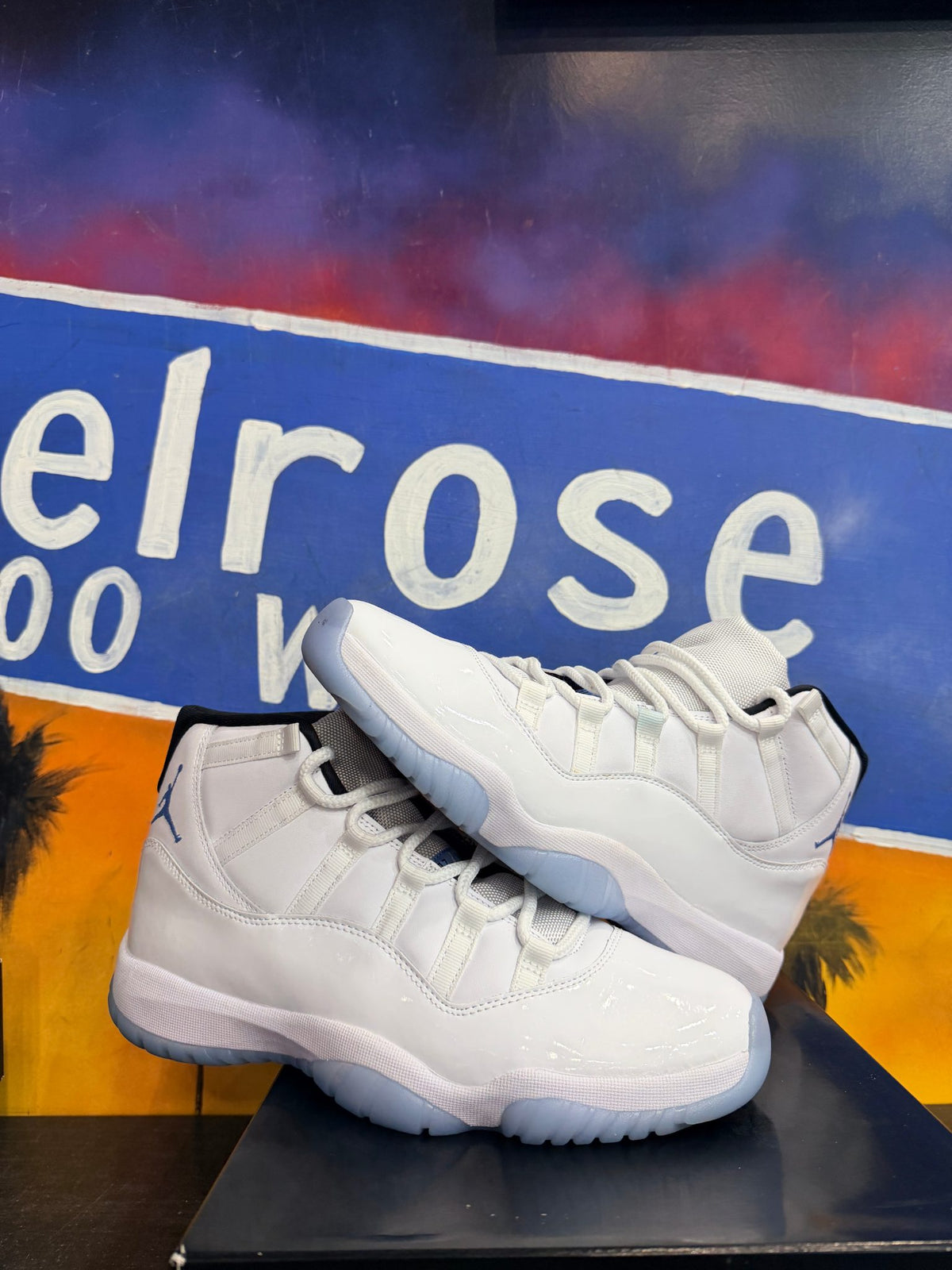 Jordan 11 Retro Legend Blue (2024)