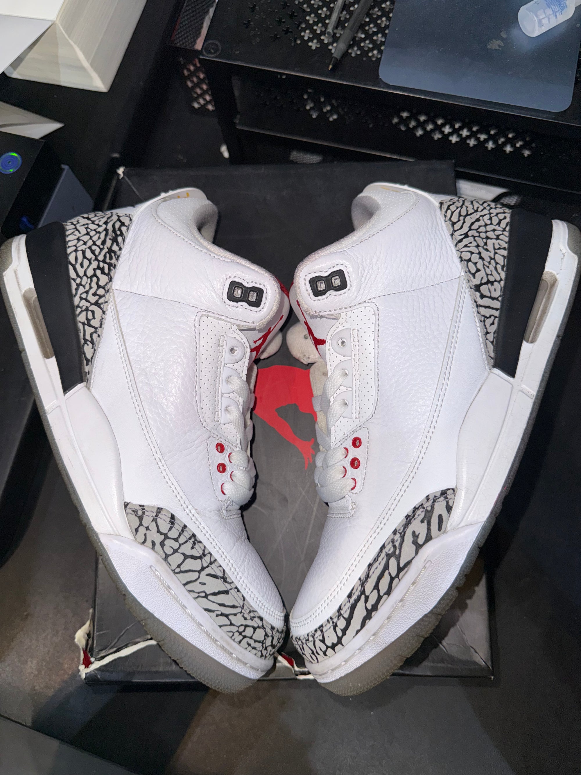 Jordan 3 Retro Free Throw Line White Cement (DAMAGED BOX TOP)