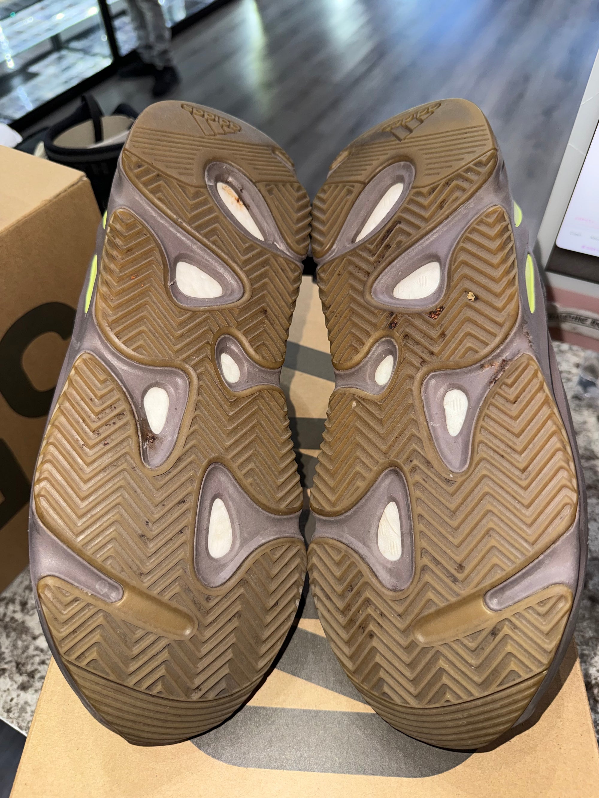 adidas Yeezy Boost 700 Mauve