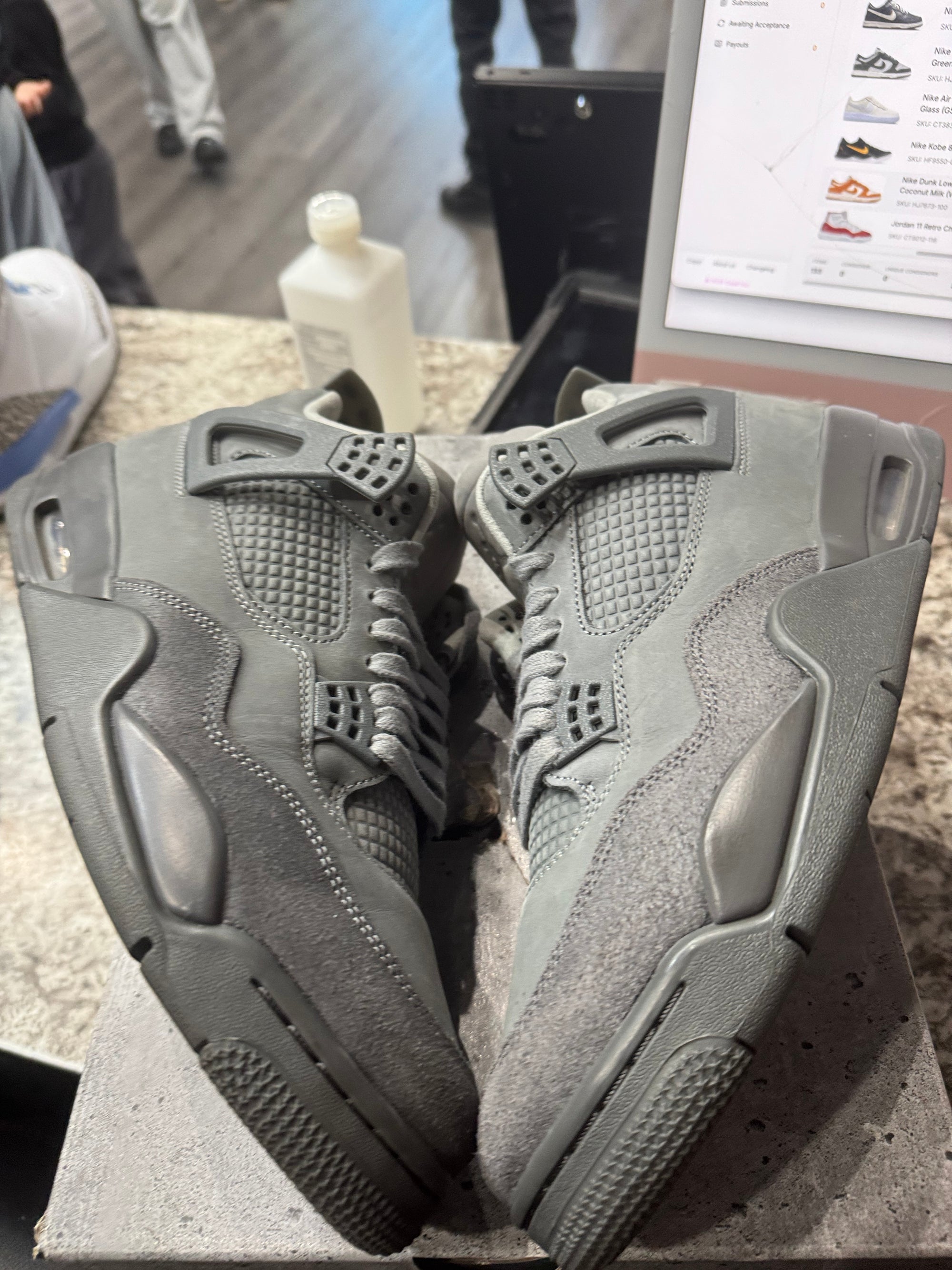 Jordan 4 Retro SE Paris Olympics Wet Cement (DAMAGED BOX)