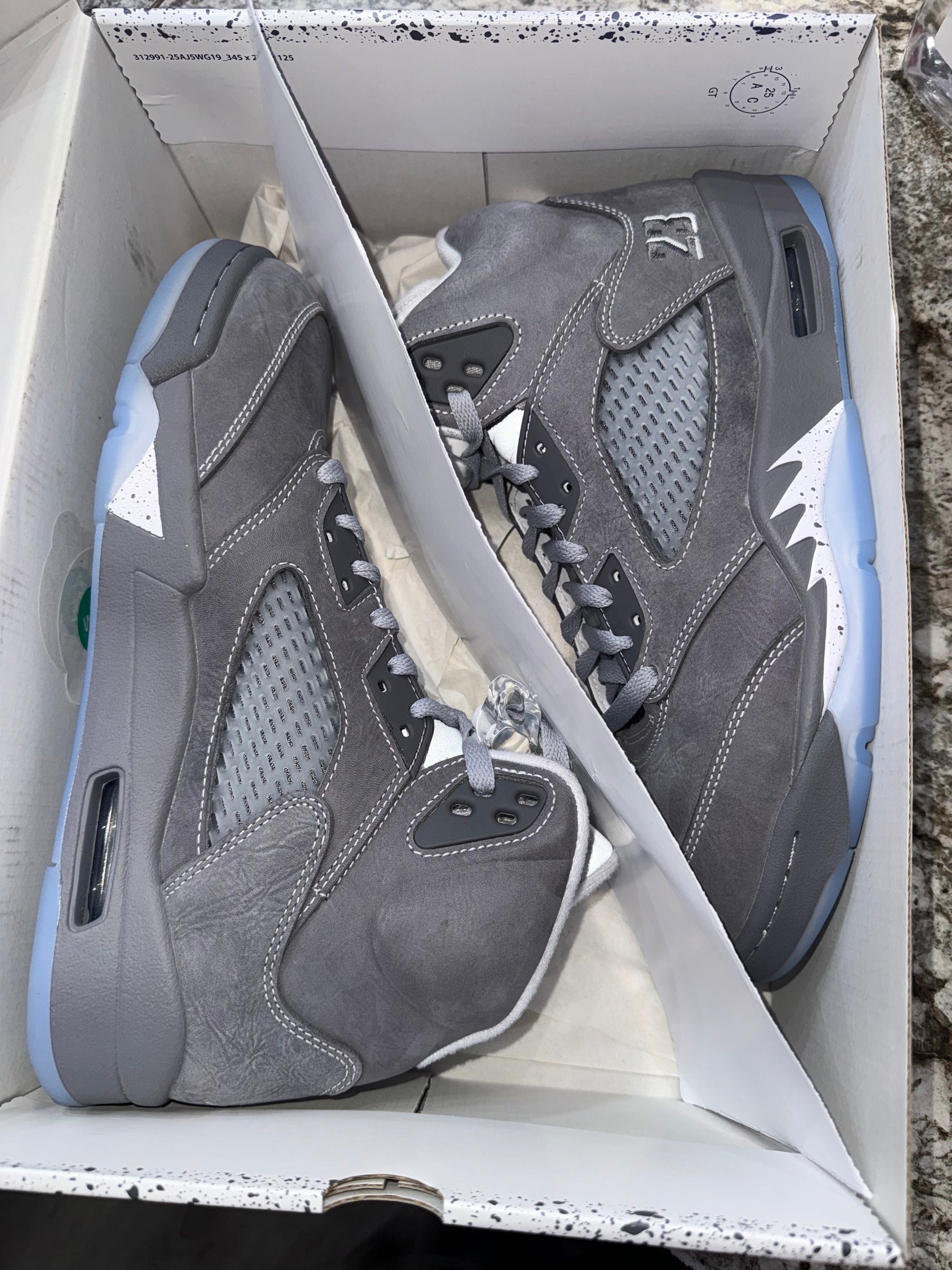 Jordan 5 Retro Wolf Grey (2026)
