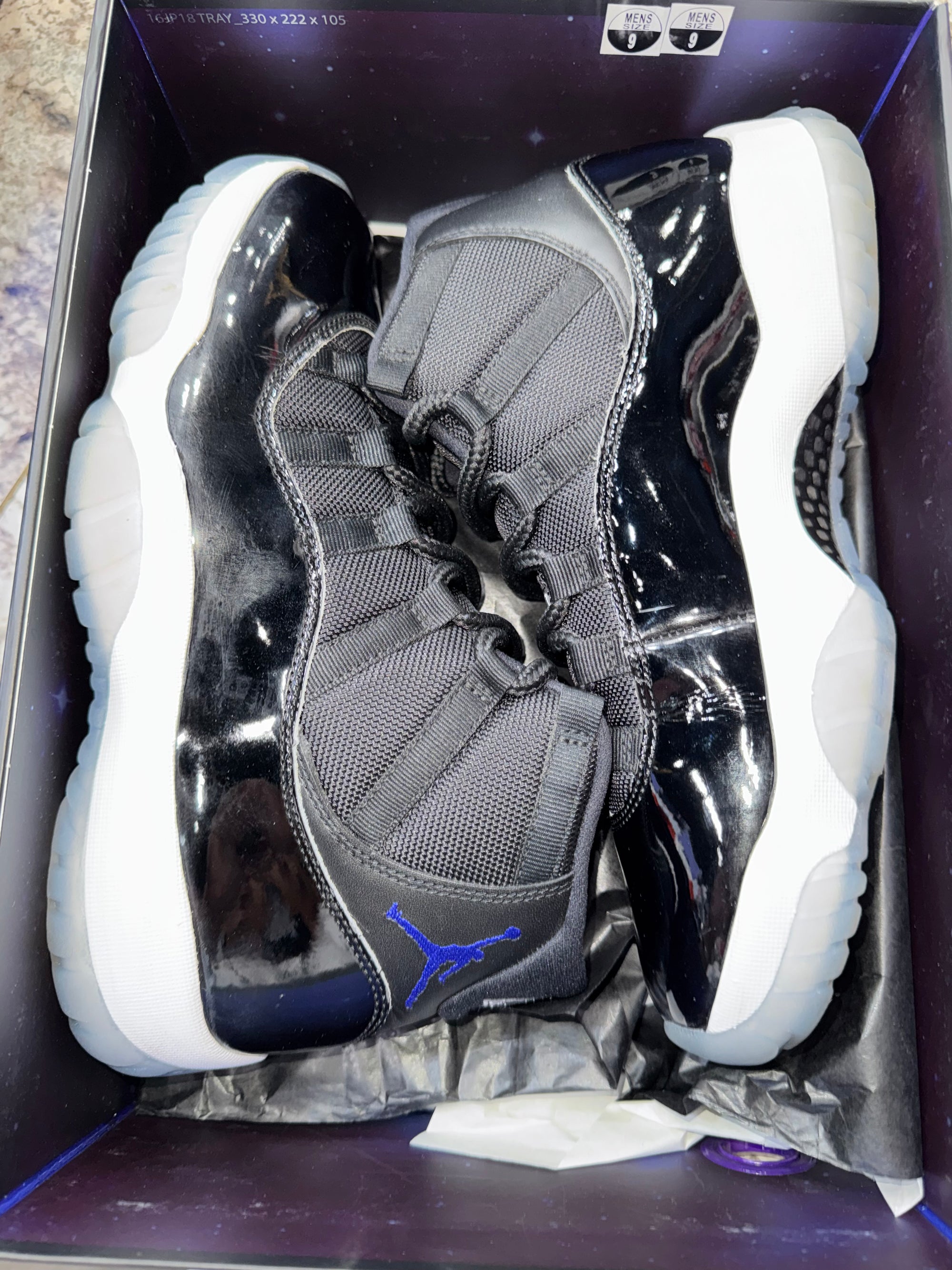 Jordan 11 Retro Space Jam (2016)