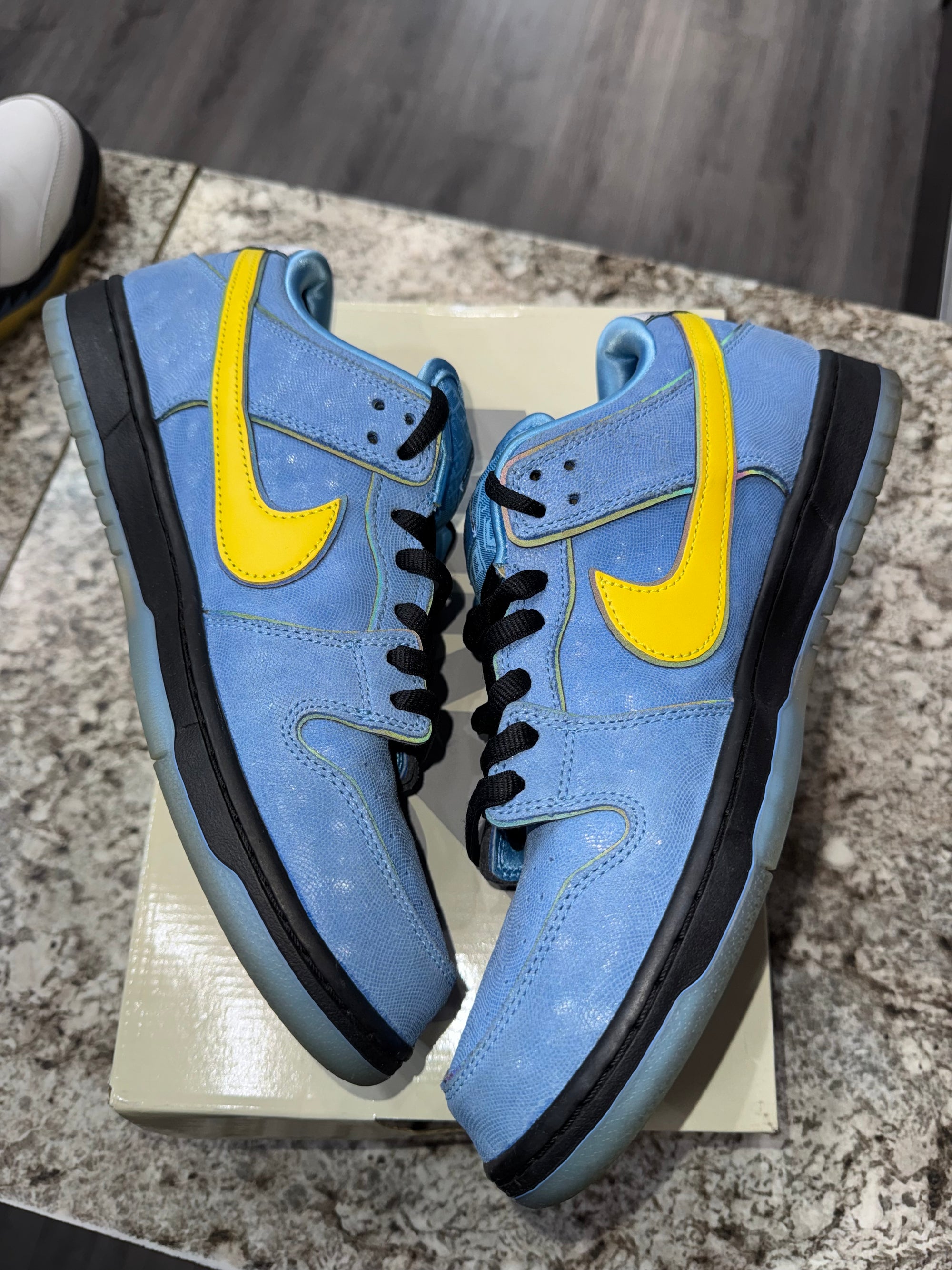 Nike SB Dunk Low The Powerpuff Girls Bubbles