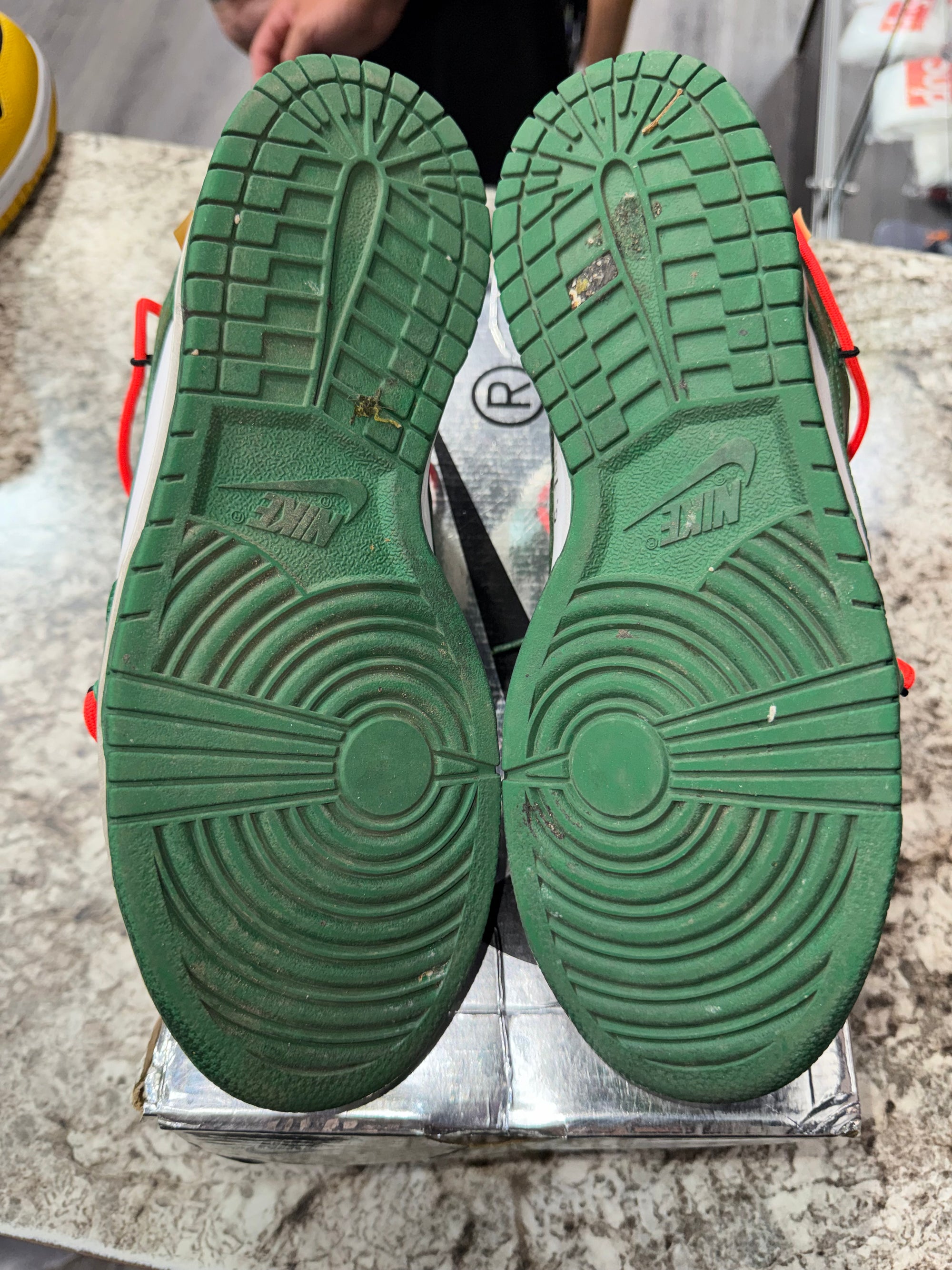 Nike Dunk Low Off-White Pine Green