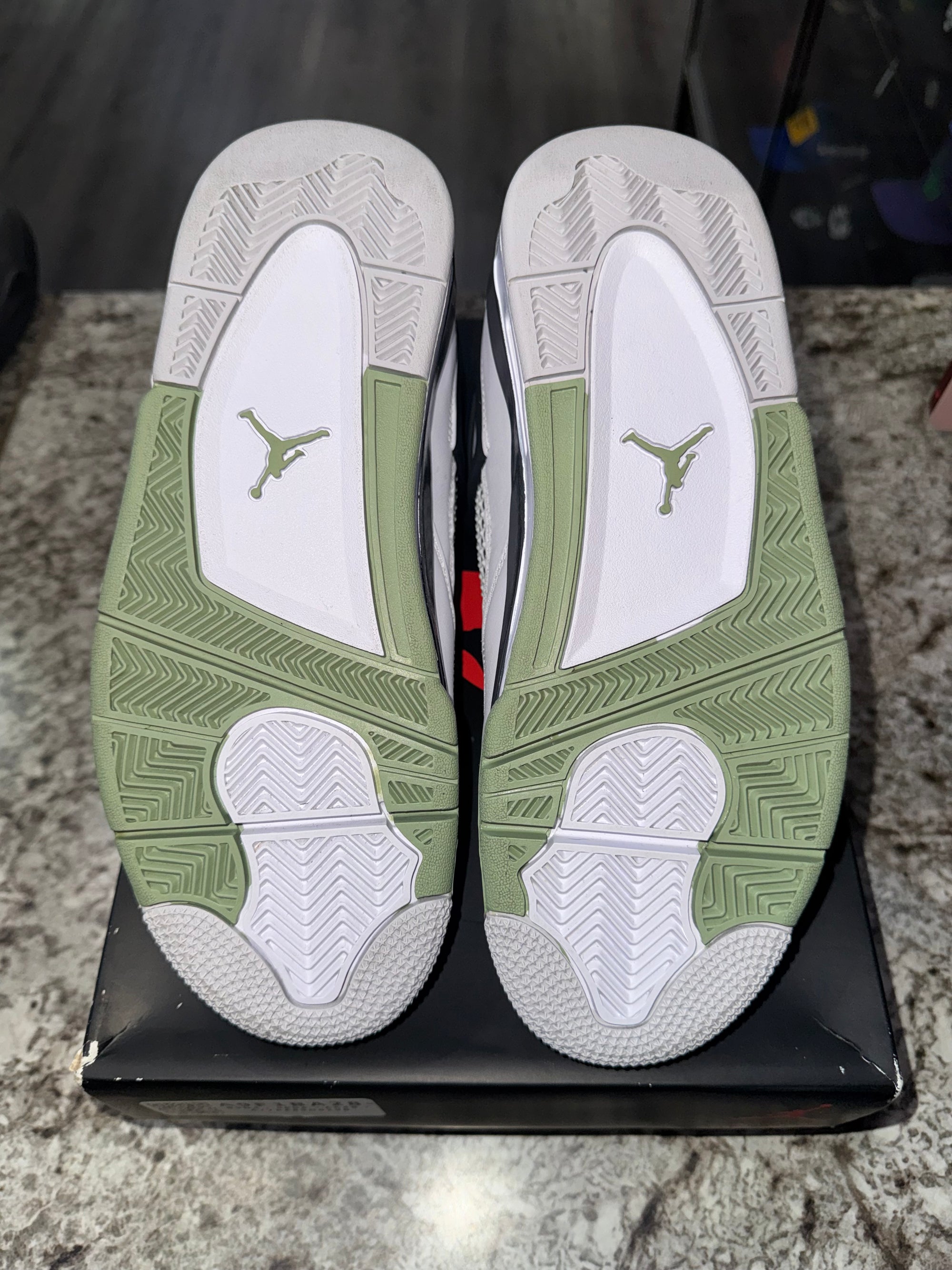 Jordan 4 Retro Seafoam (Women's)