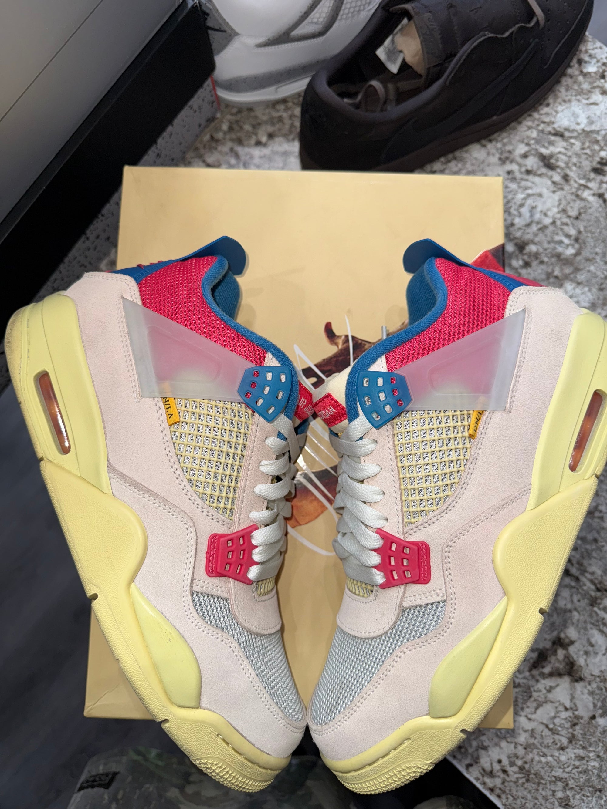 Jordan 4 Retro Union Guava Ice