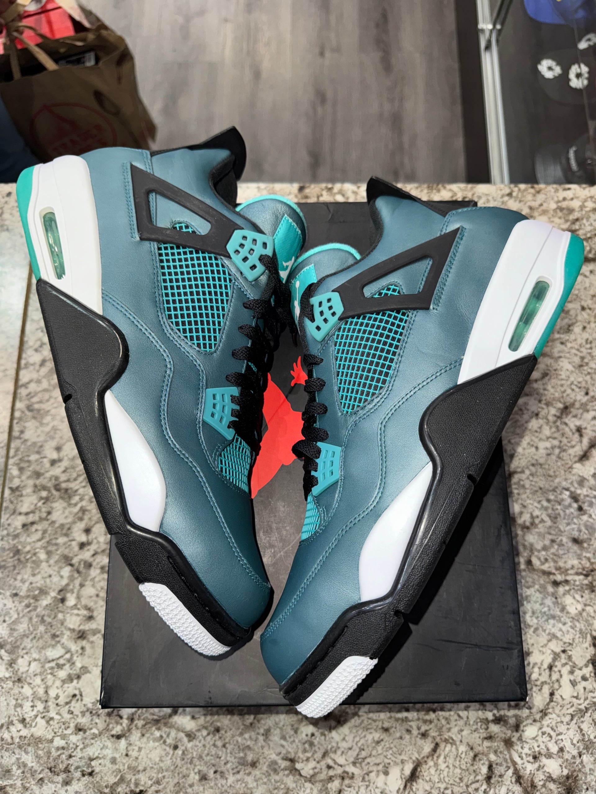 Jordan 4 Retro Teal