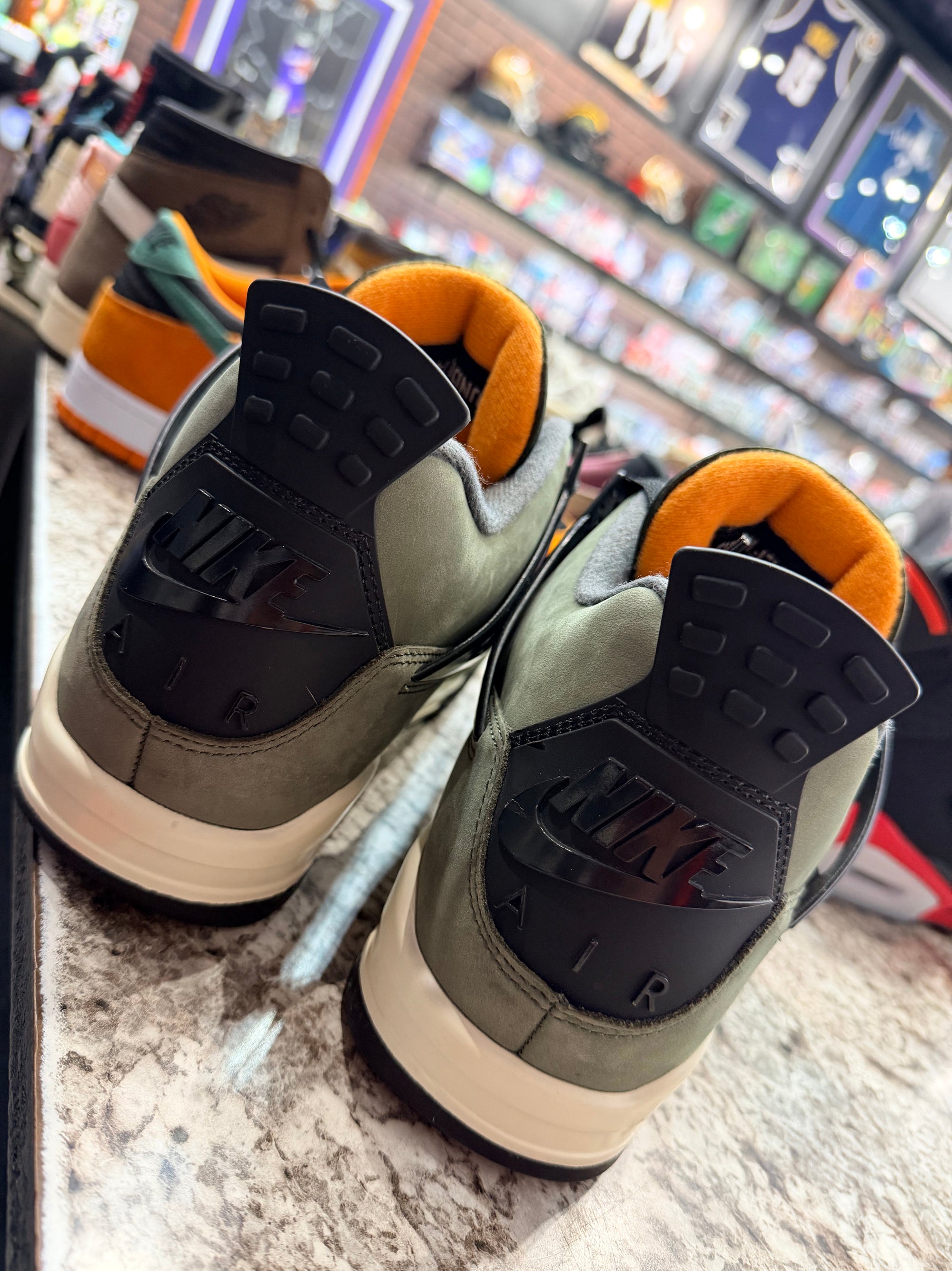 Jordan 4 Retro OG SP Undefeated (2025)