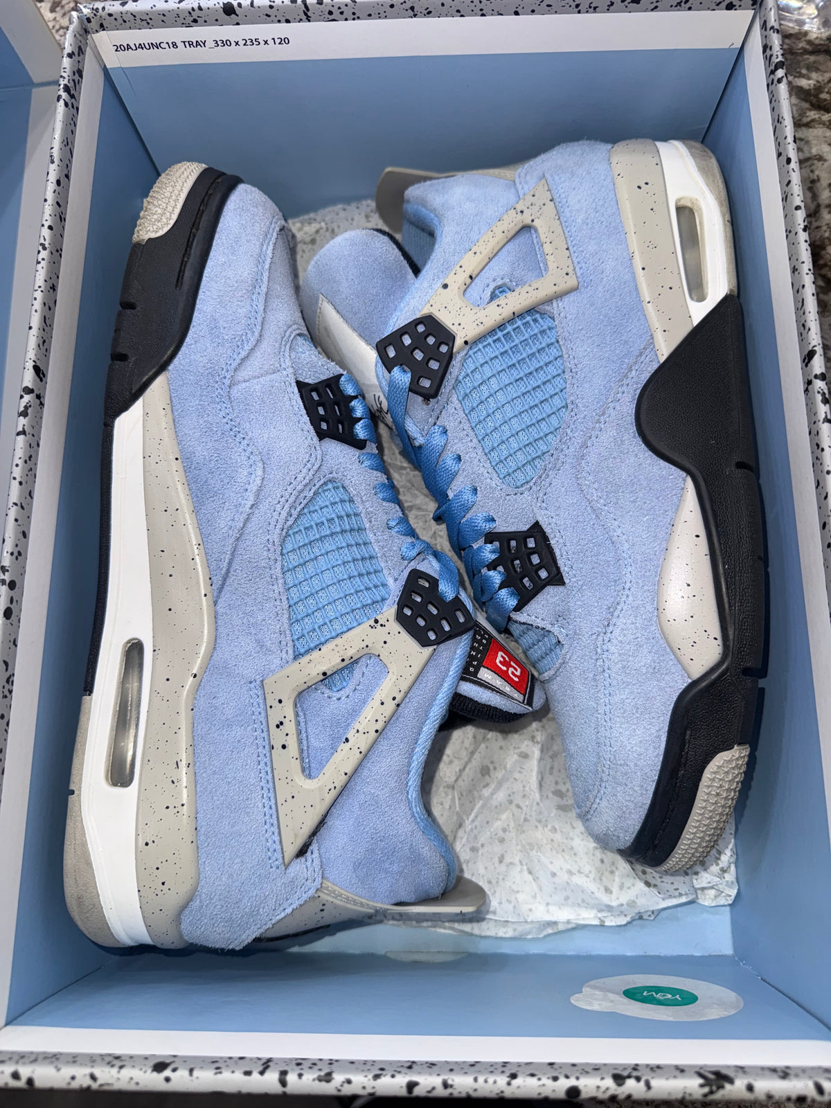 Jordan 4 Retro University Blue