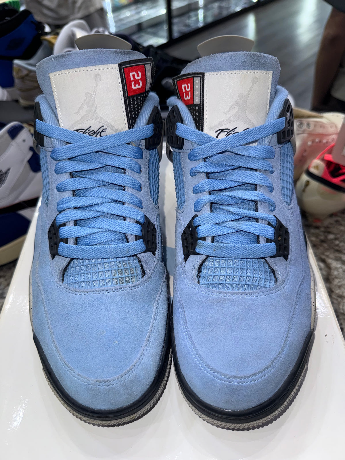 Jordan 4 Retro University Blue