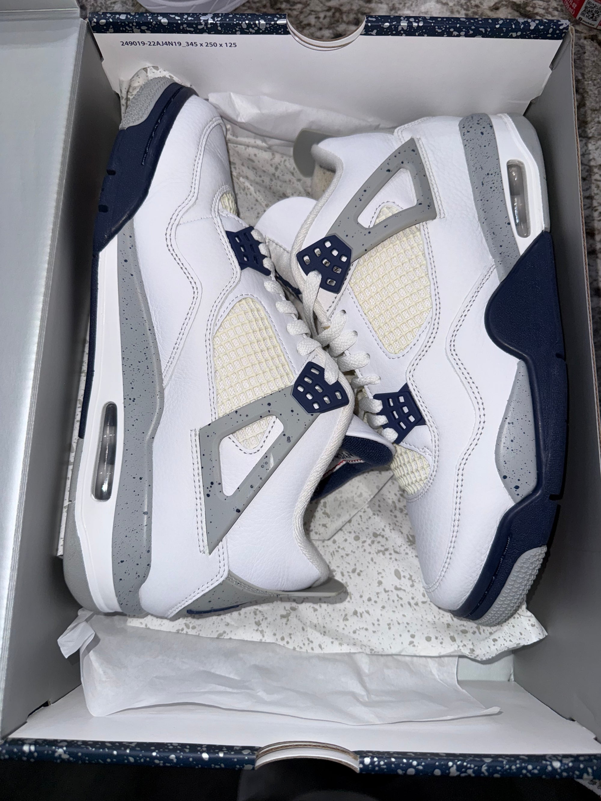 Jordan 4 Retro Midnight Navy