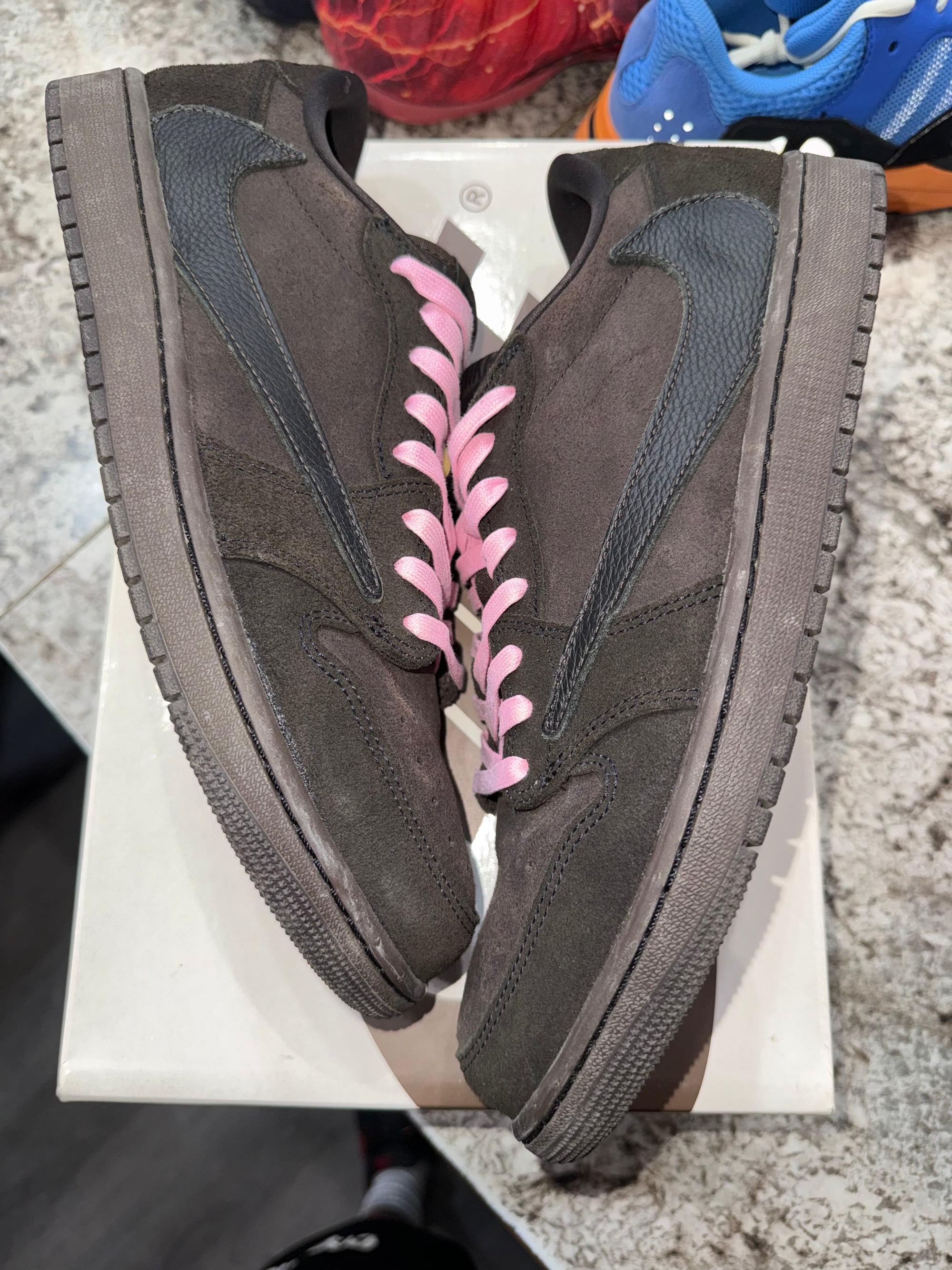 Jordan 1 Retro Low OG SP Travis Scott Velvet Brown