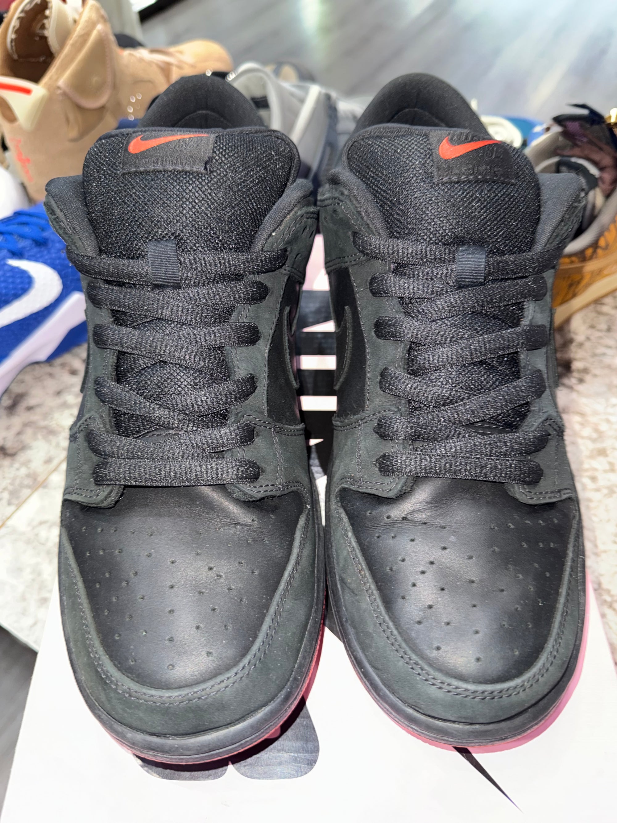 Nike SB Dunk Low Black Pigeon