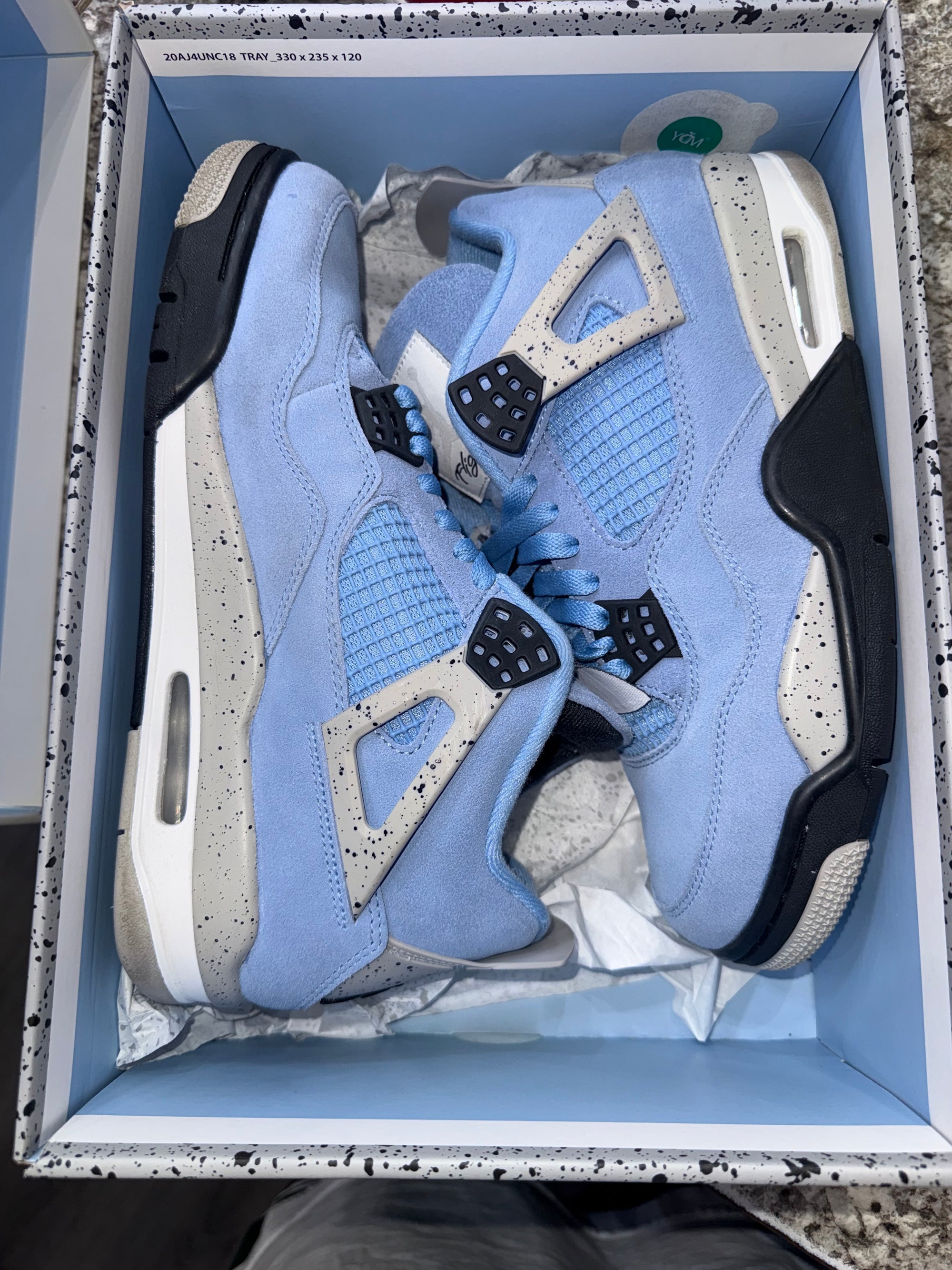 Jordan 4 Retro University Blue