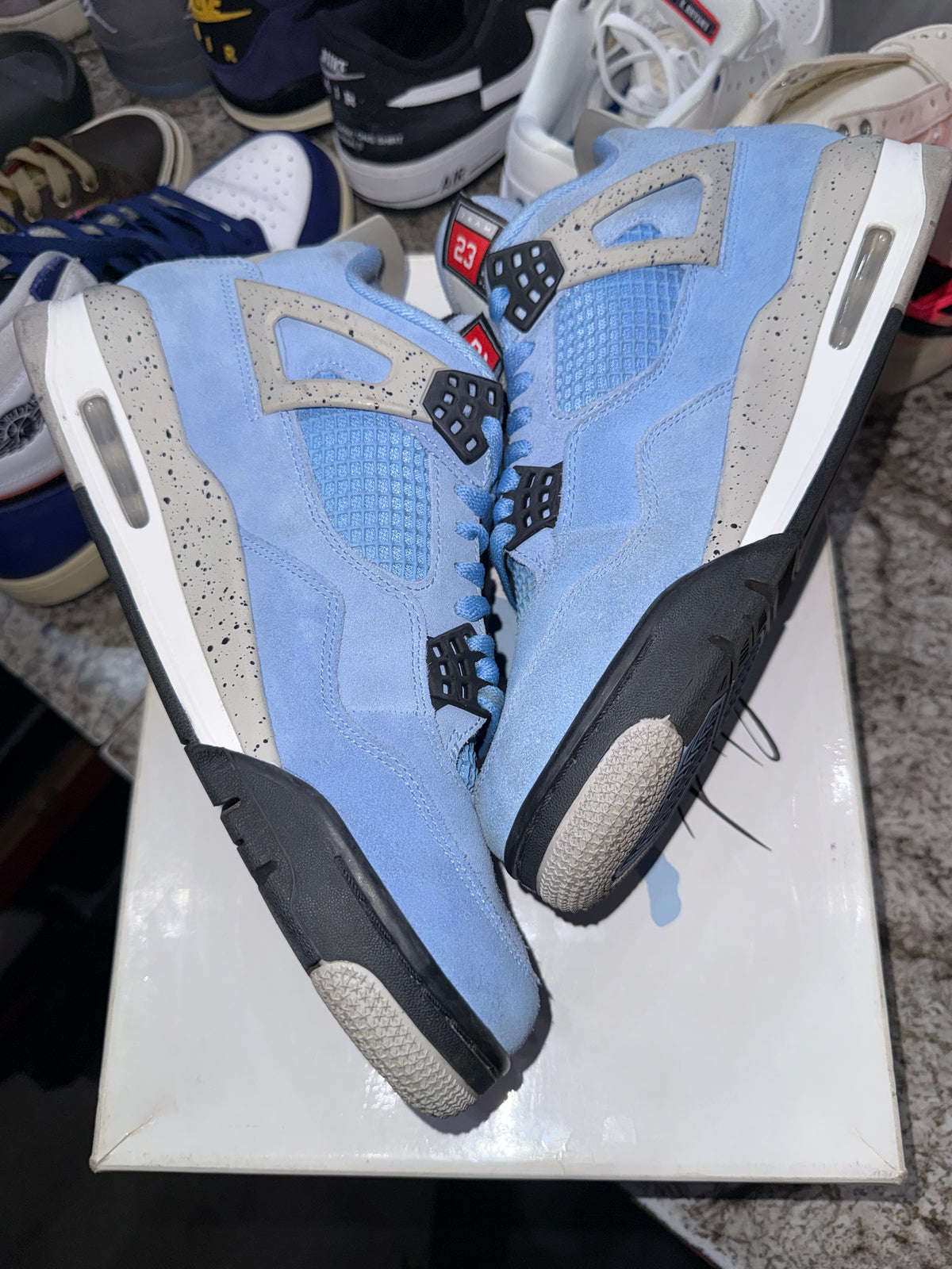 Jordan 4 Retro University Blue