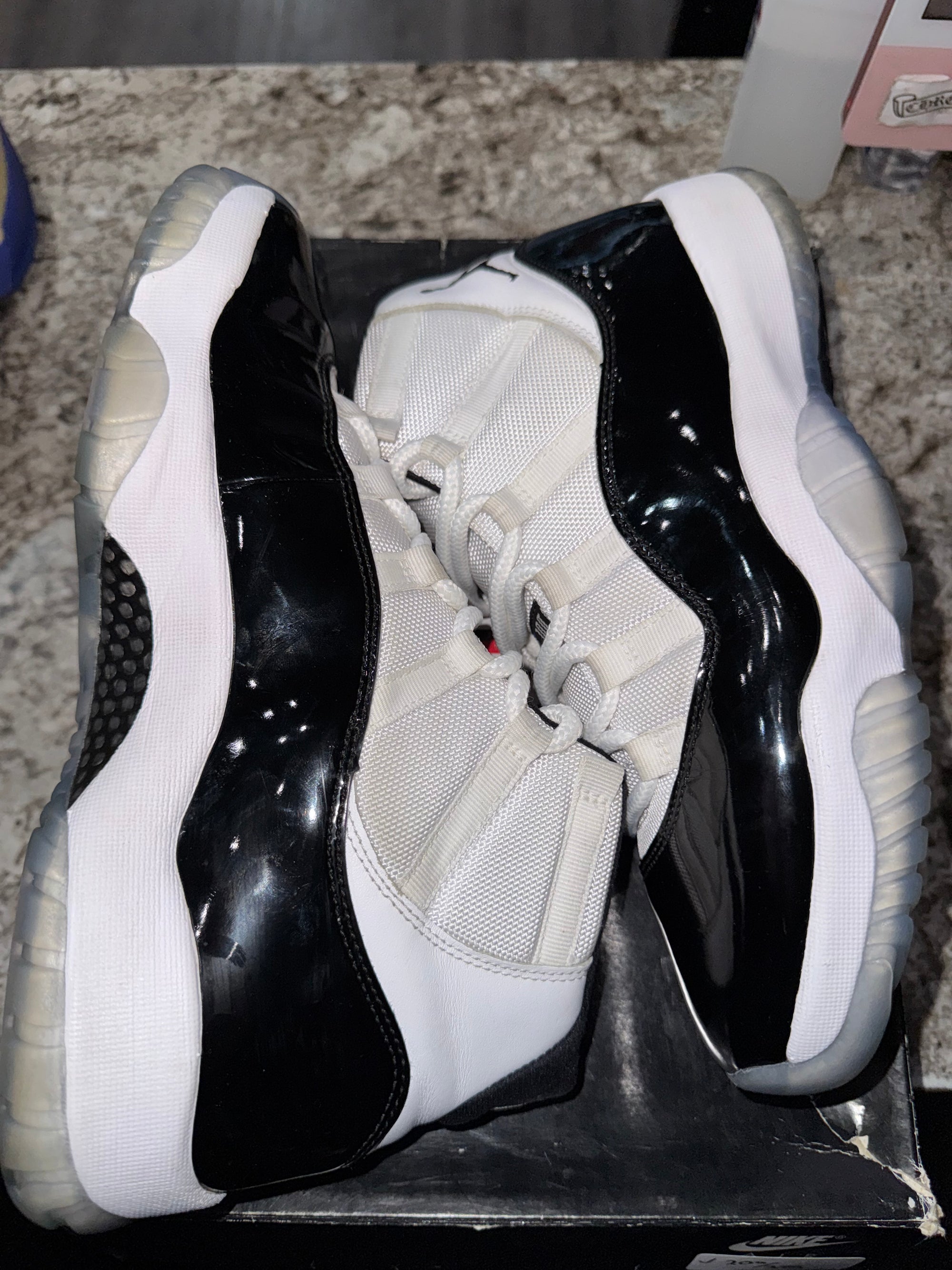 Jordan 11 Retro Concord (2018)
