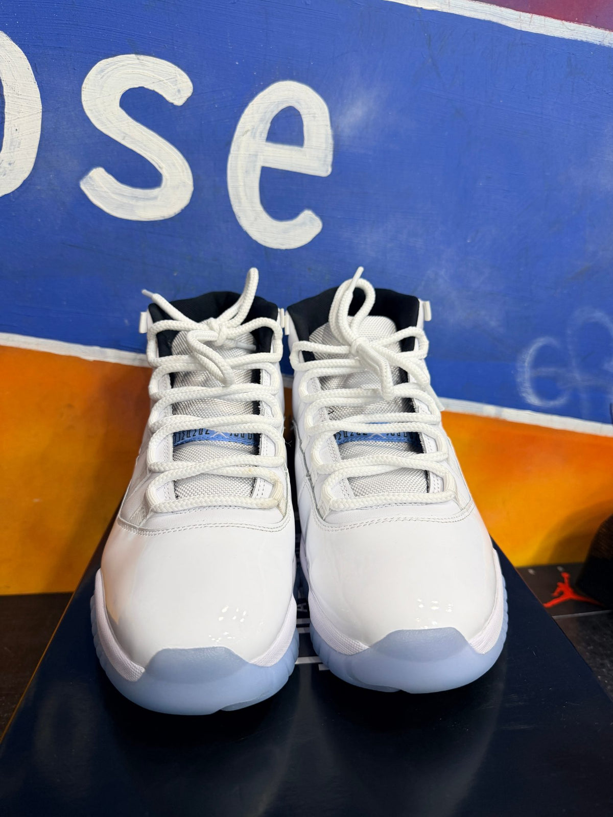 Jordan 11 Retro Legend Blue (2024)