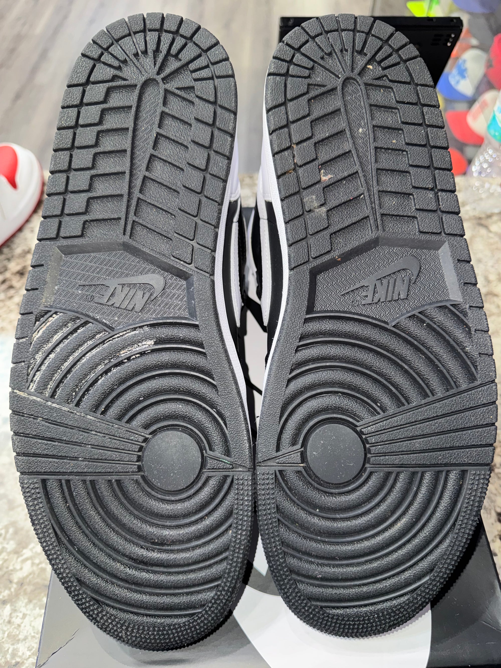 Jordan 1 Retro High OG Black White (DAMAGED BOX)