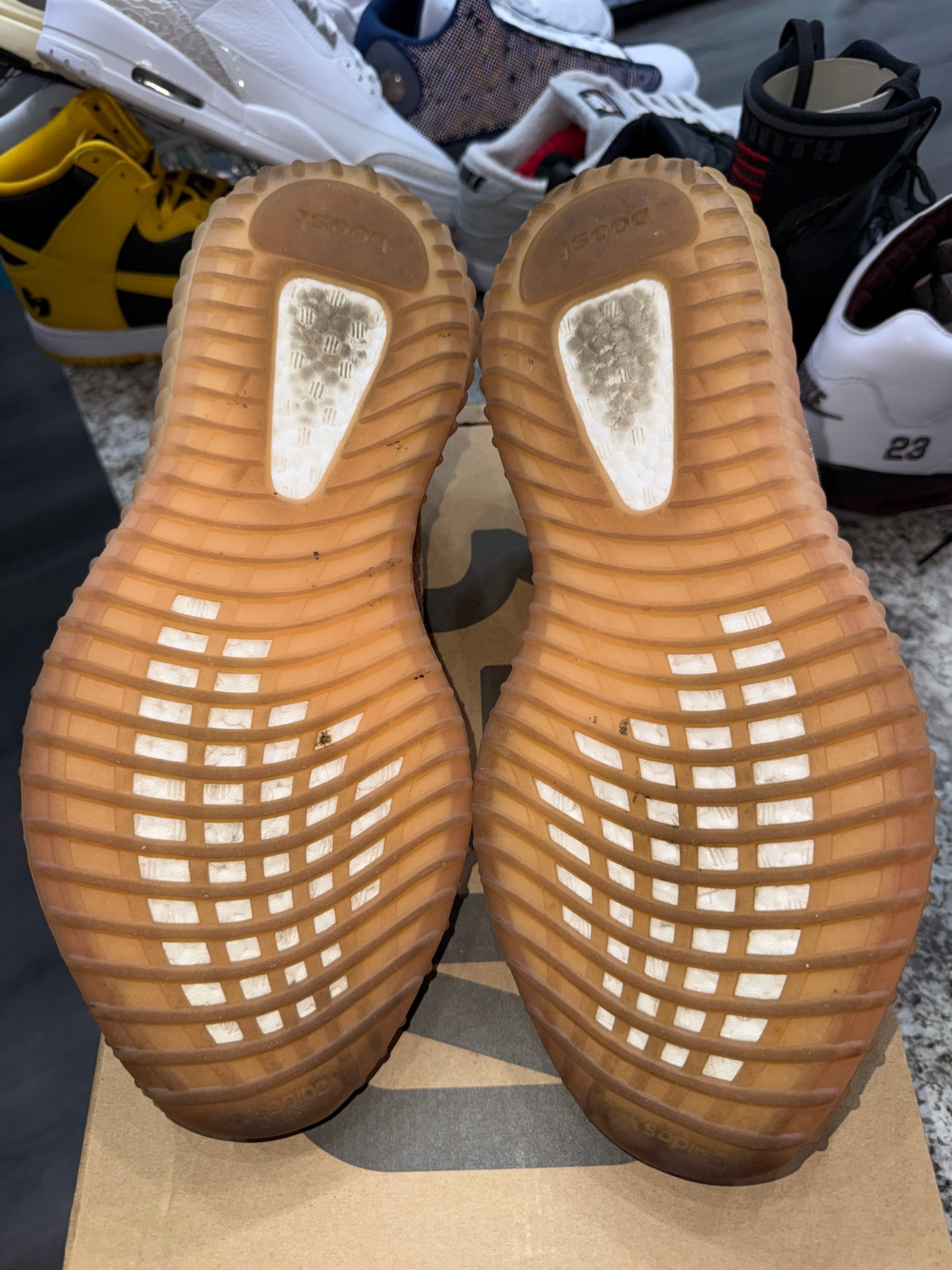adidas Yeezy Boost 350 V2 Clay