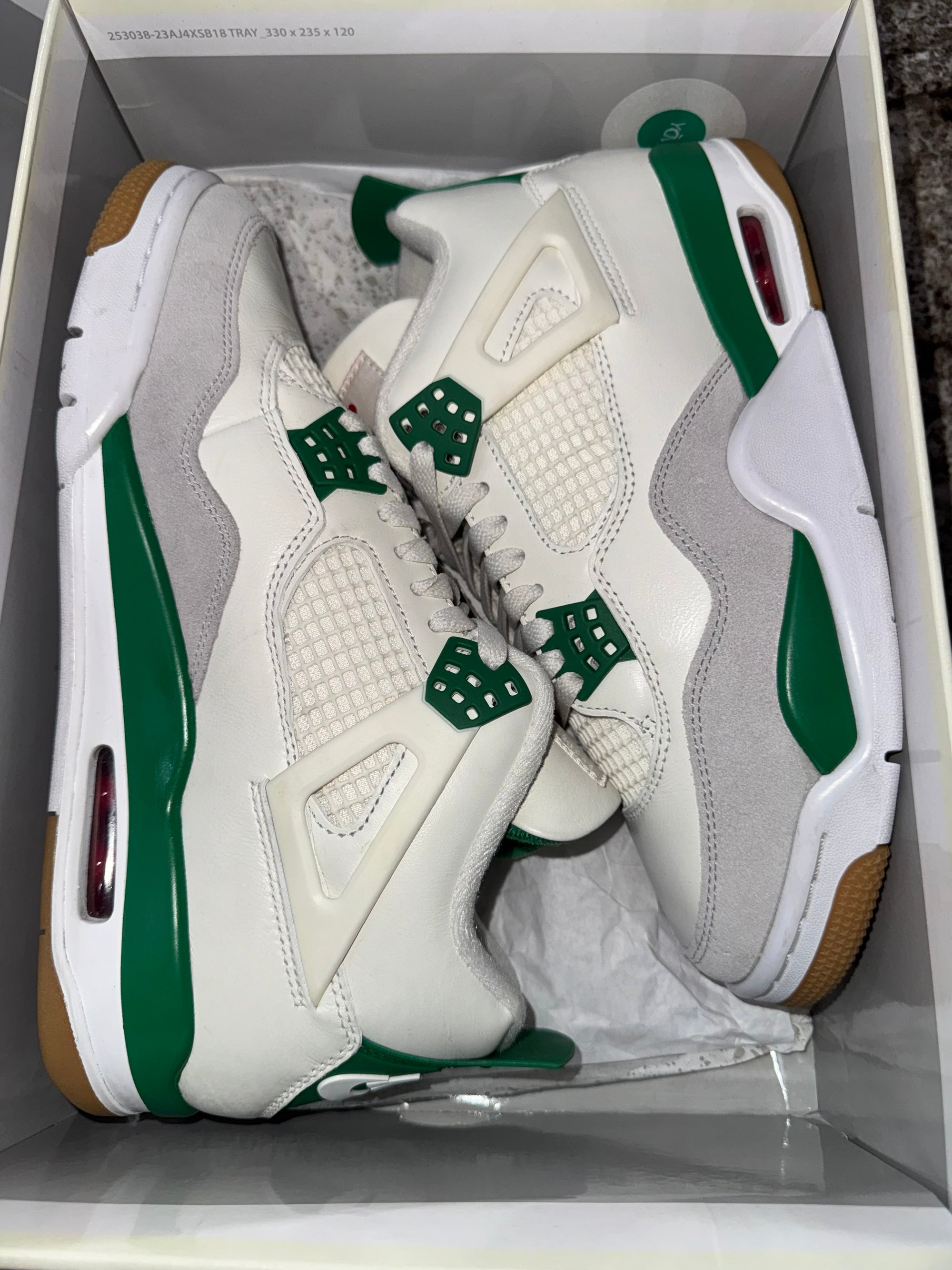 Jordan 4 Retro SB Pine Green
