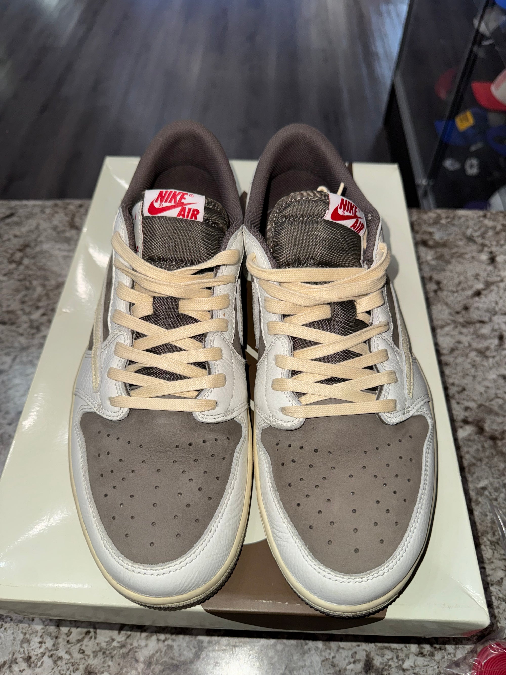 Jordan 1 Retro Low OG SP Travis Scott Reverse Mocha