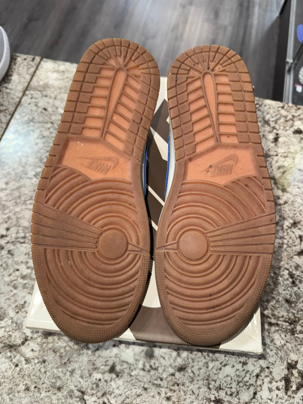 Jordan 1 Retro Low OG SP Travis Scott Canary (Women's)