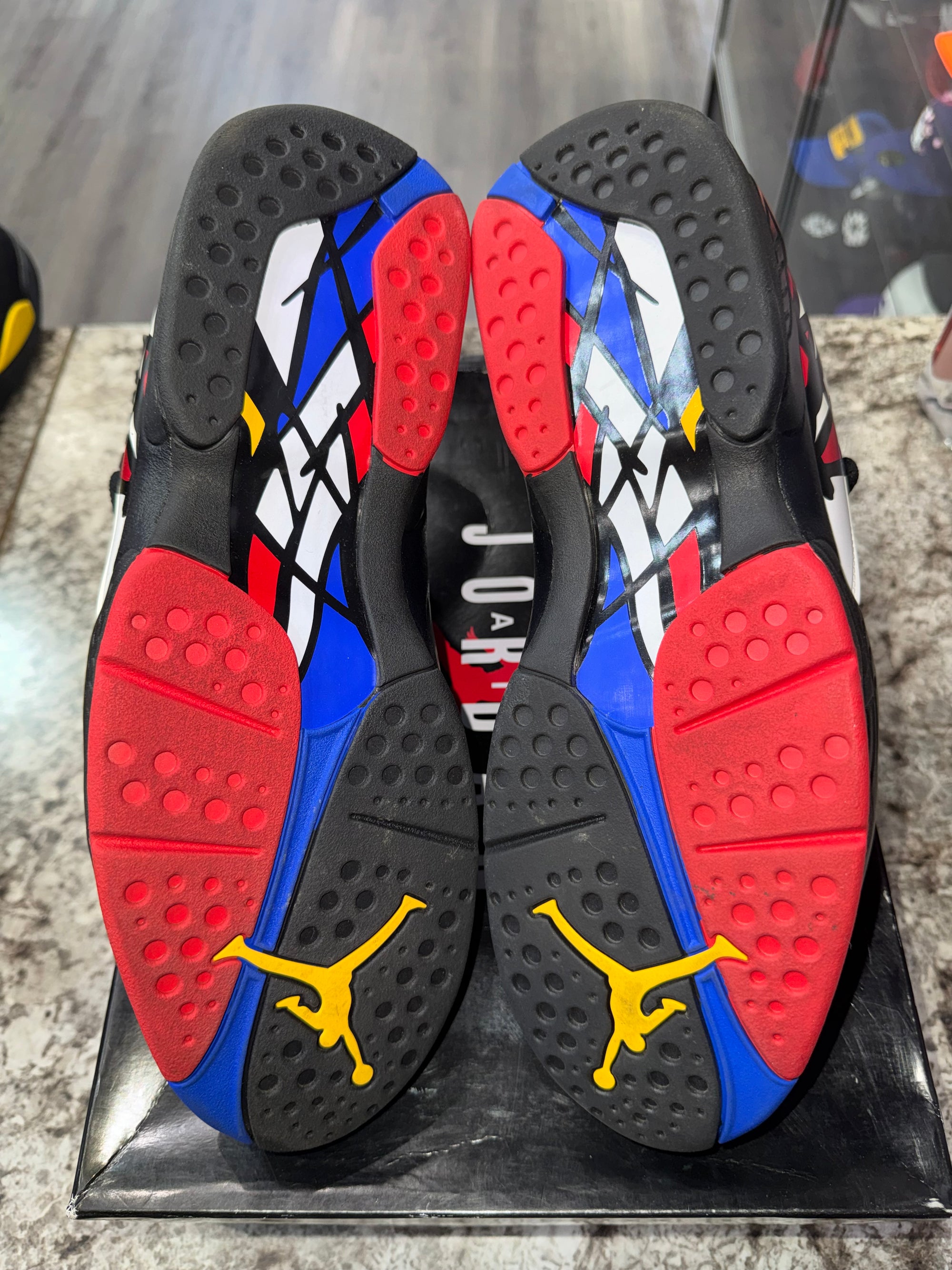 Jordan 8 Retro Playoffs (2023)
