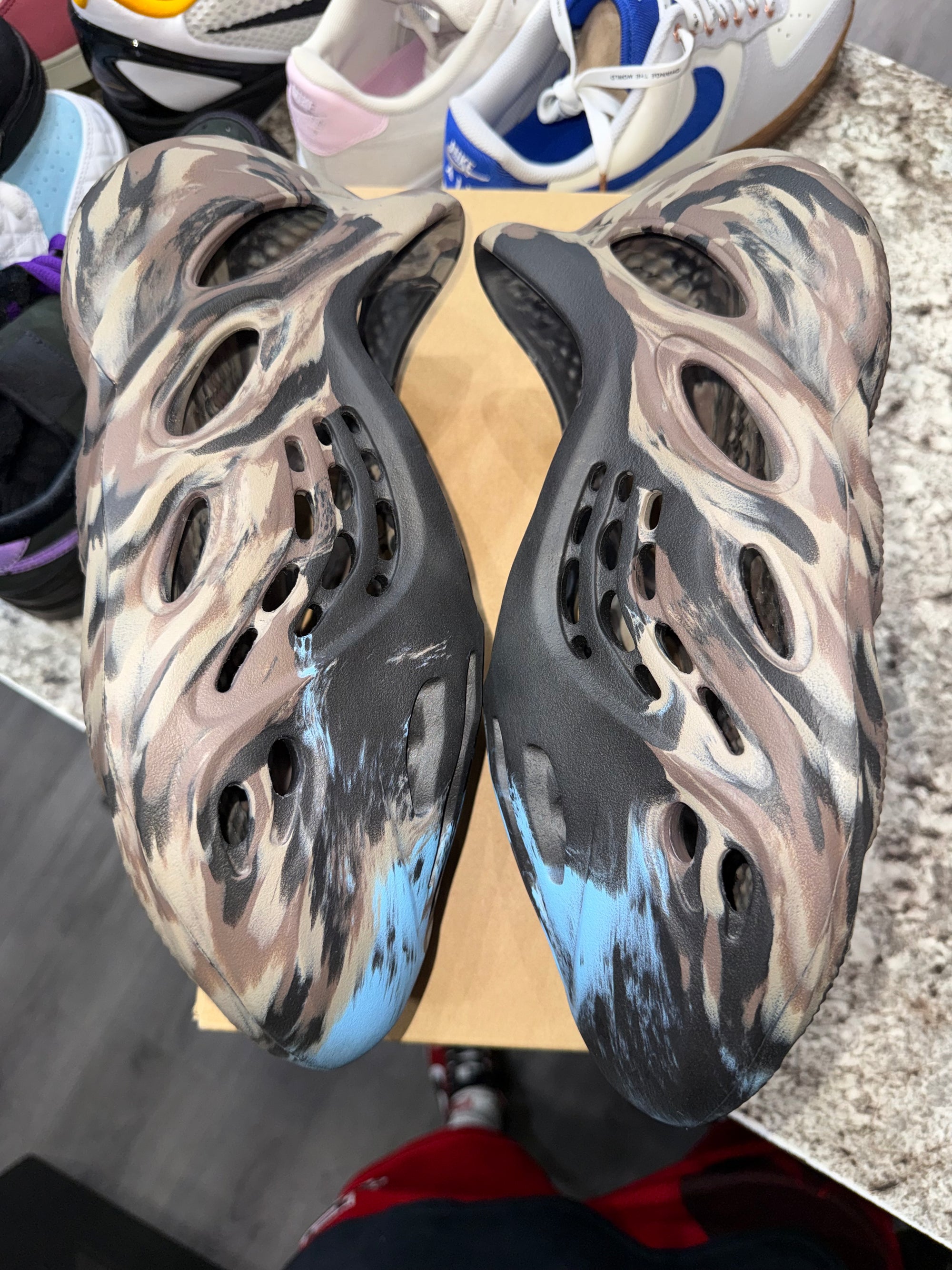 adidas Yeezy Foam RNR MX Cinder