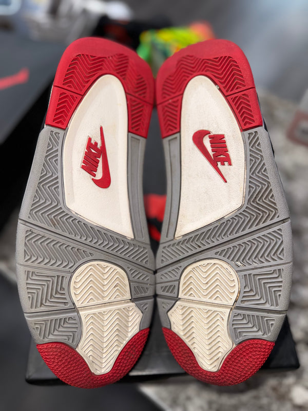 Jordan 4 Retro Bred (2019)