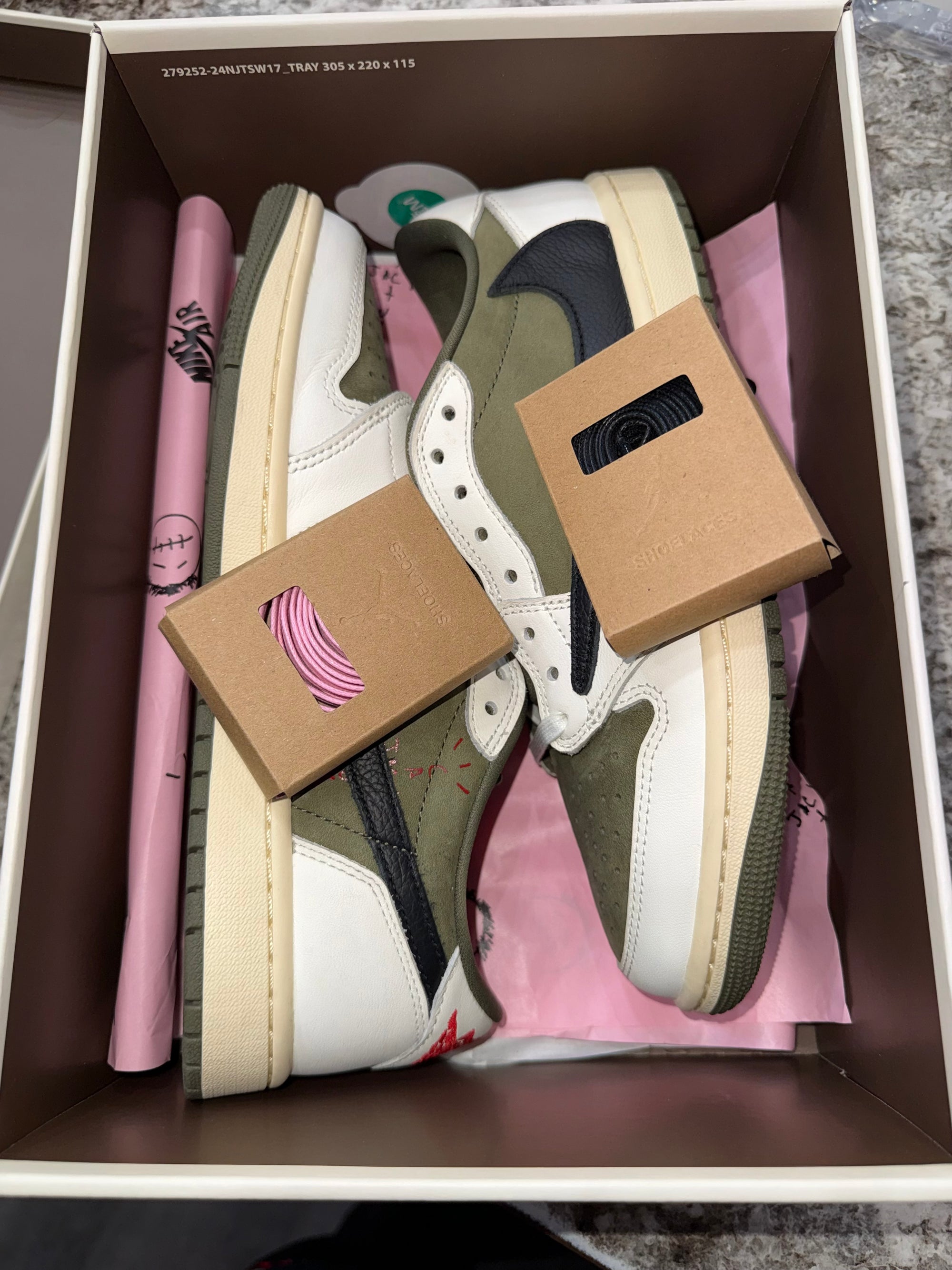 Jordan 1 Retro Low OG SP Travis Scott Medium Olive