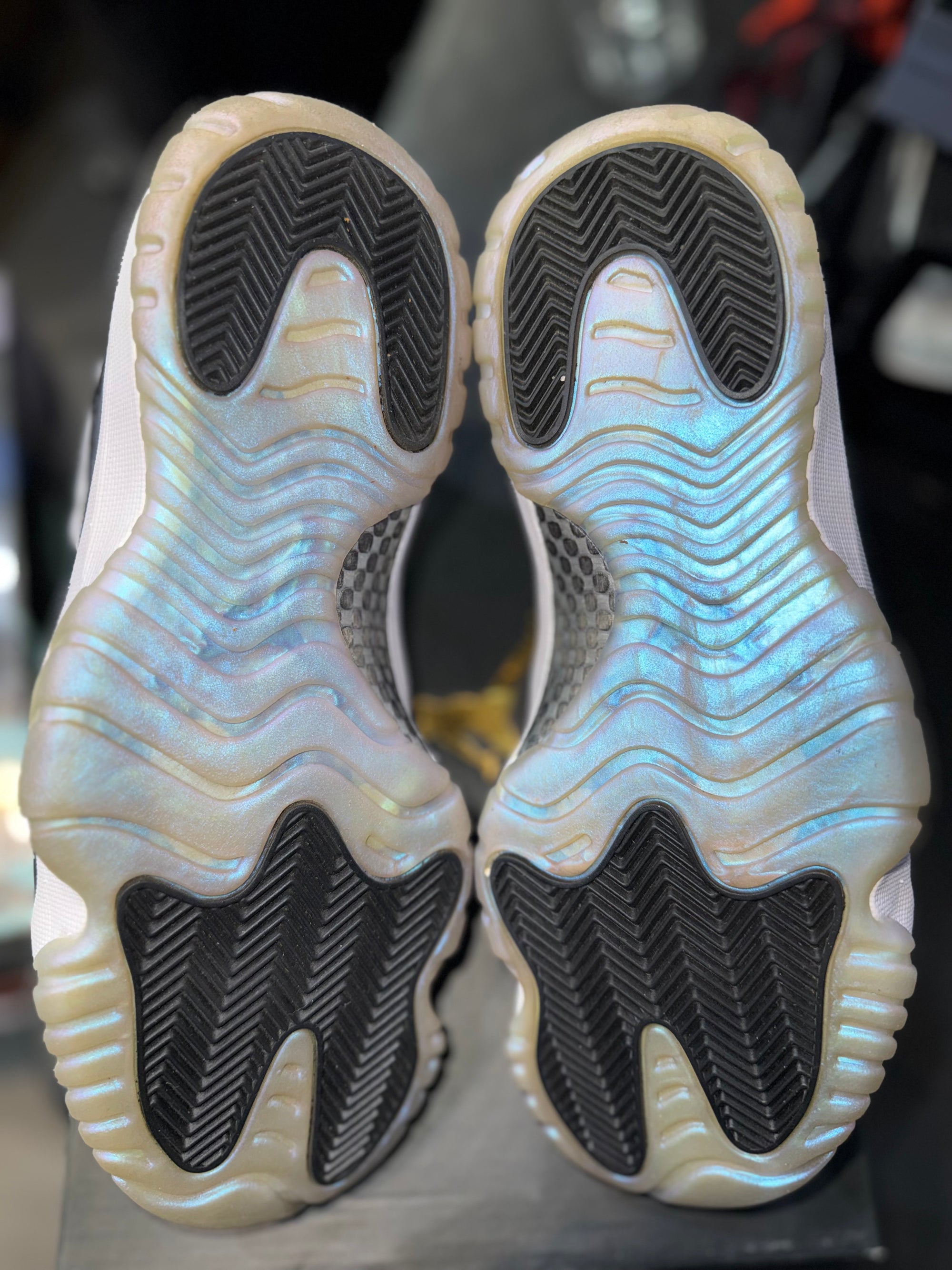 Jordan 11 Retro Low Iridescent