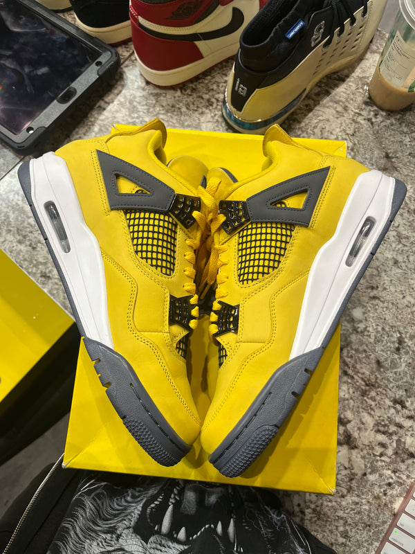 Jordan 4 Retro Lightning (2021)