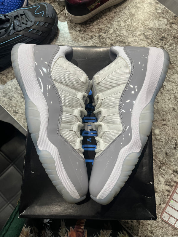 Jordan 11 Retro Low Cement Grey
