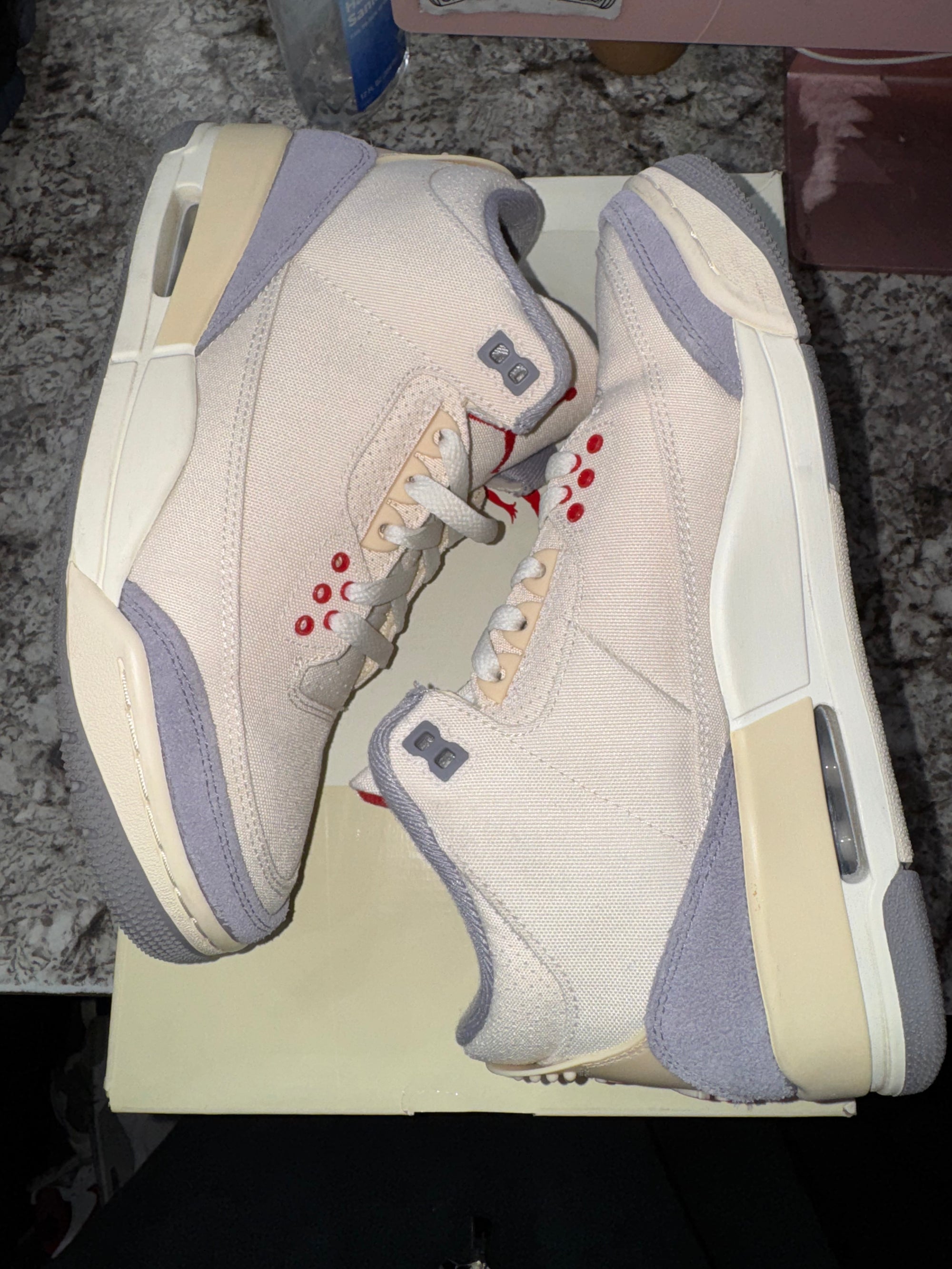 Jordan 3 Retro Muslin (DAMAGED BOX)