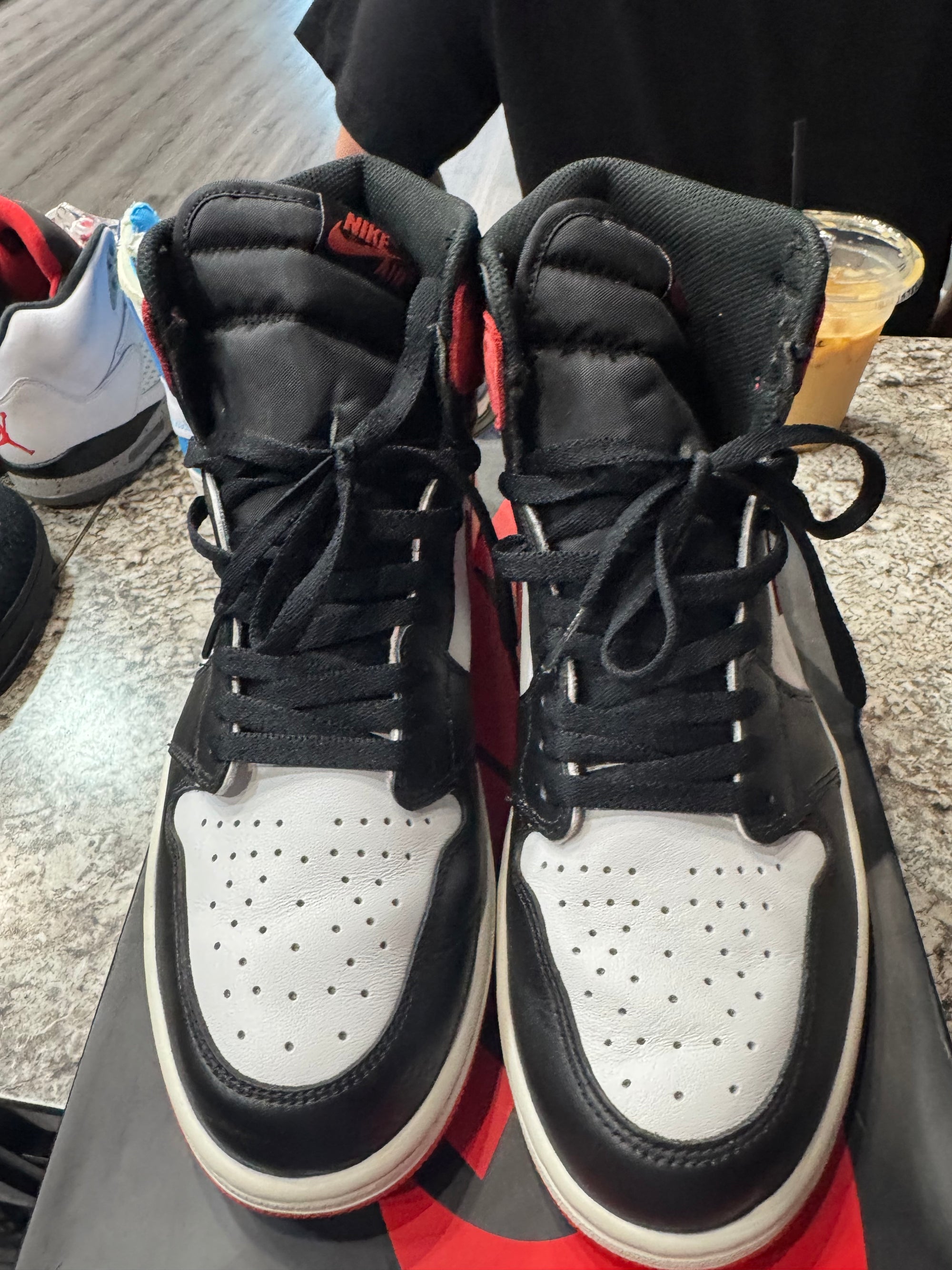 Jordan 1 Retro High Track Red