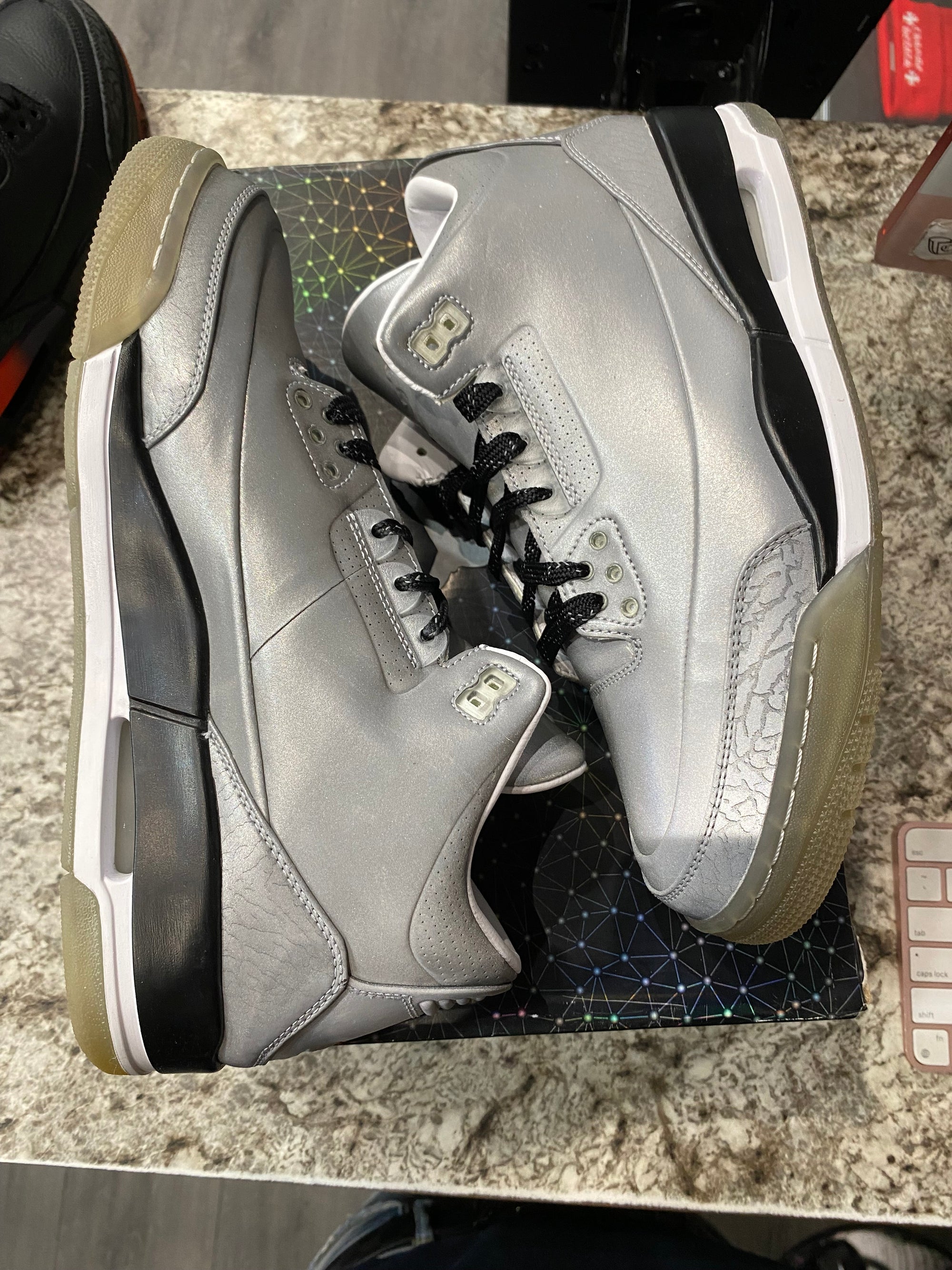 Jordan 3 Retro 5Lab3 Silver (DAMGED BOX)