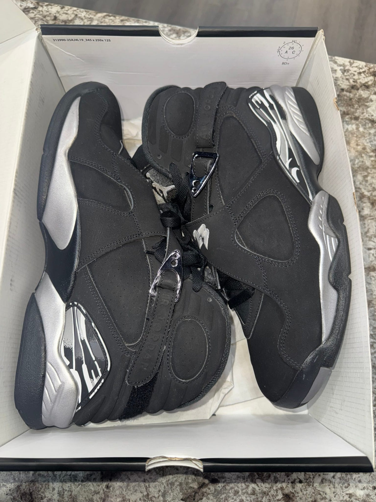 Jordan 8 Retro Chrome (2026)