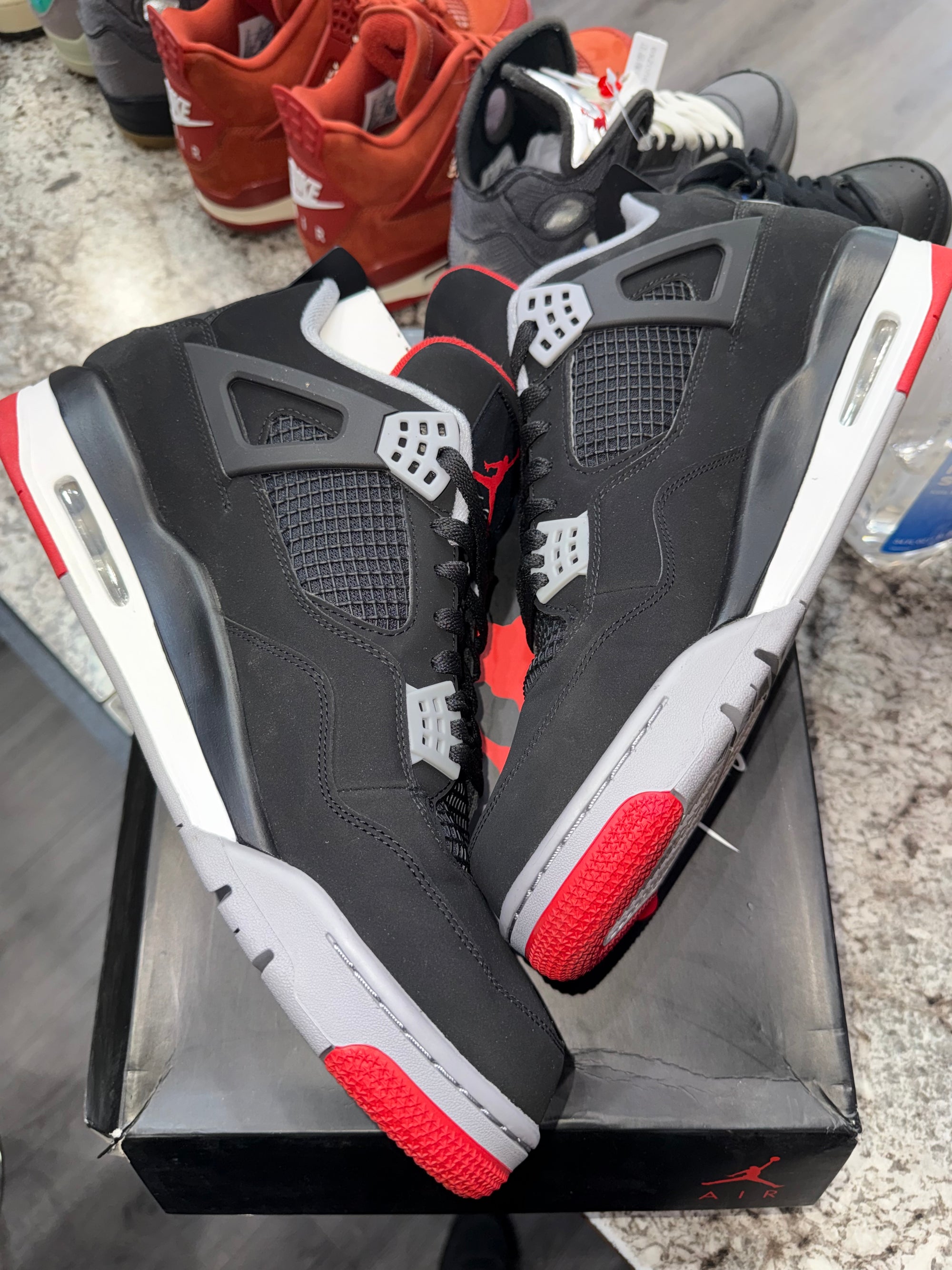 Jordan 4 Retro Bred (2019)