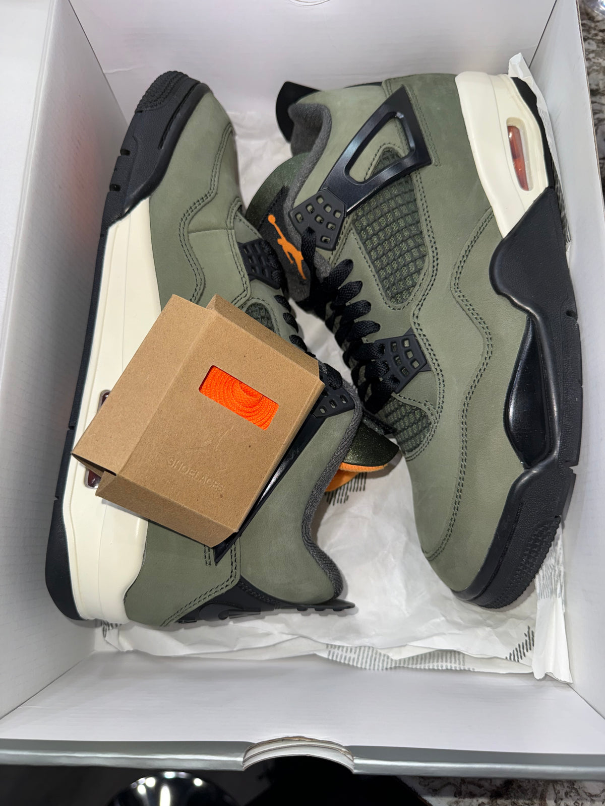 Jordan 4 Retro OG SP Undefeated (2025)