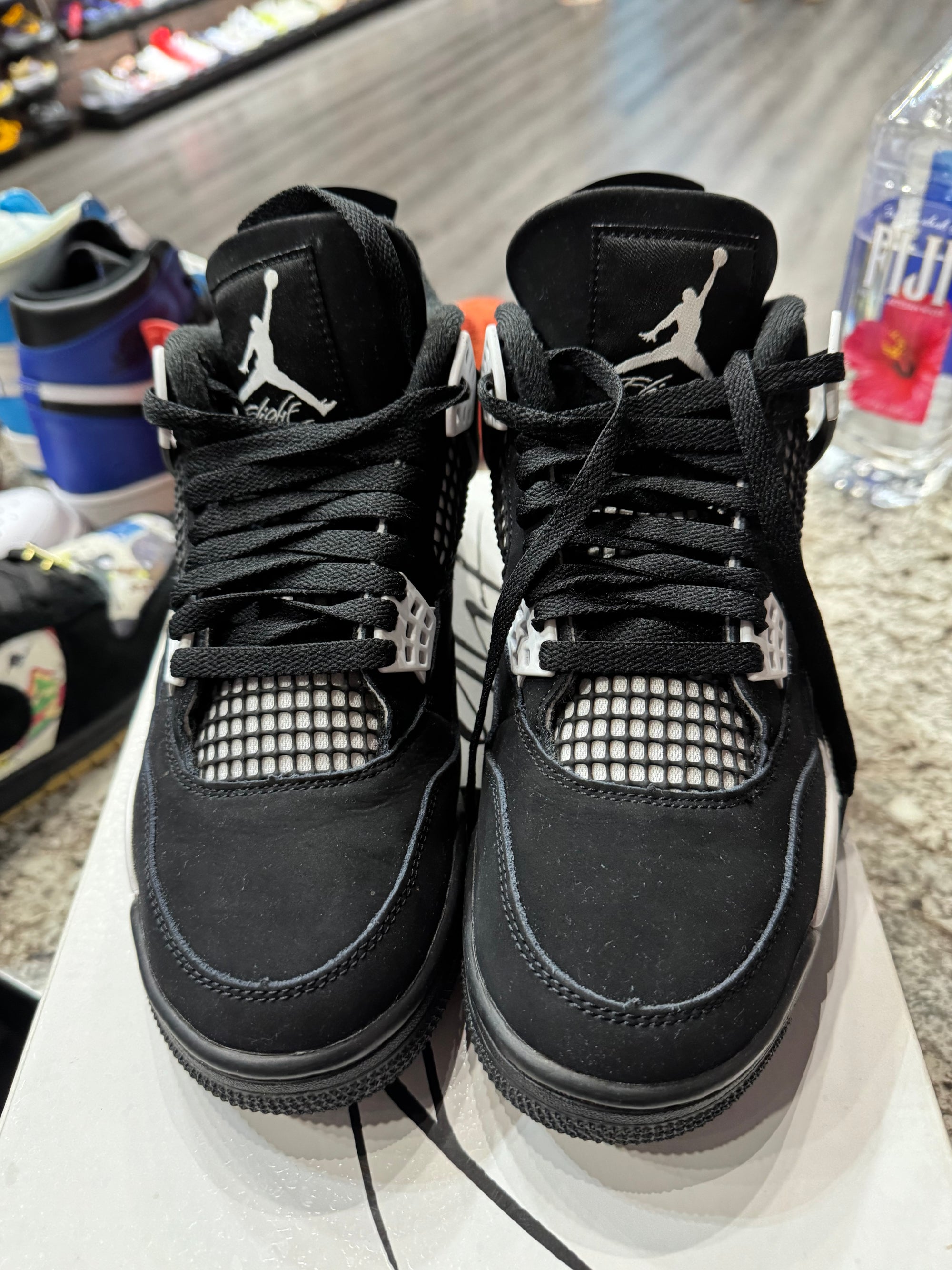 Jordan 4 Retro White Thunder