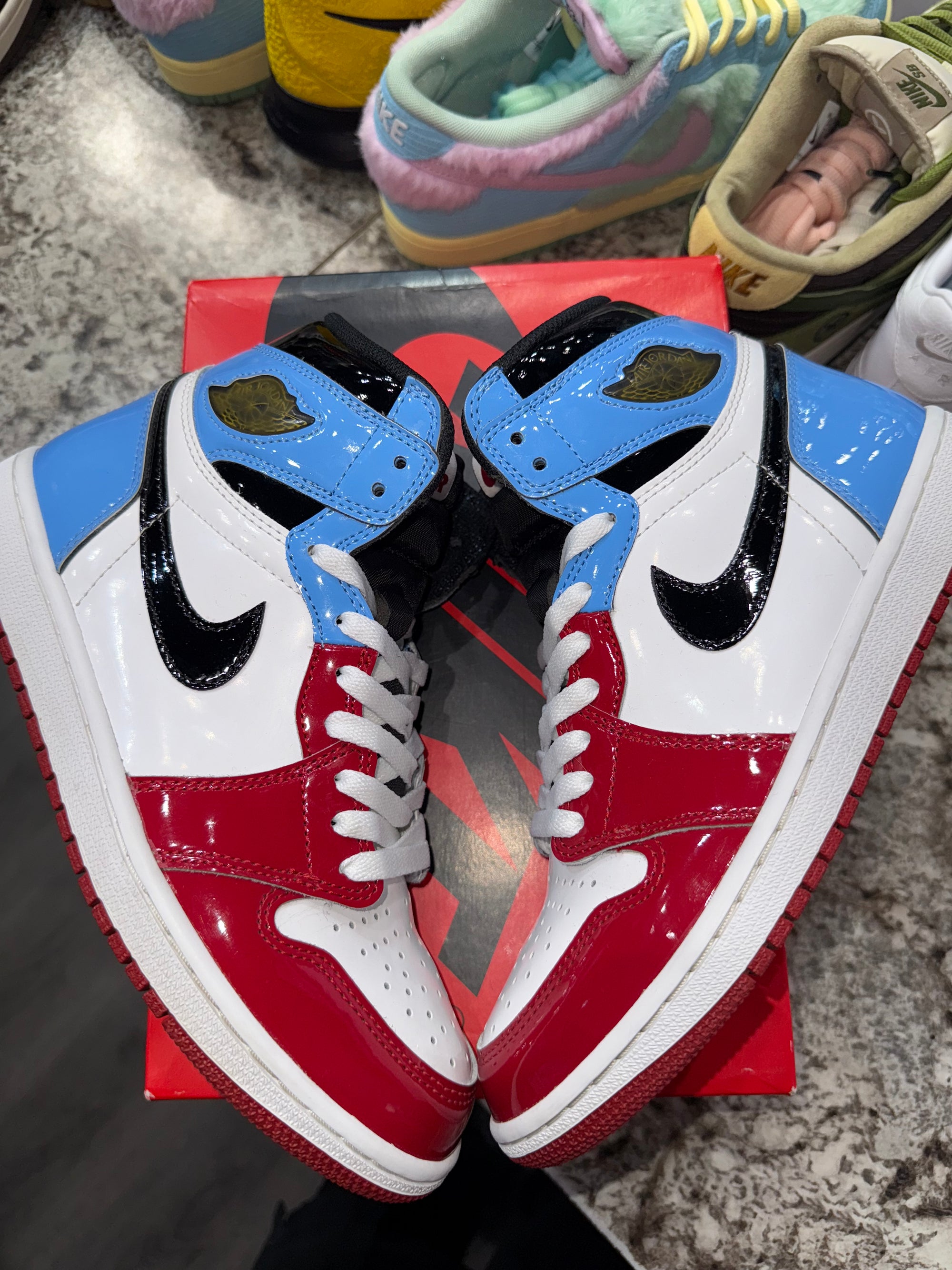 Jordan 1 Retro High Fearless UNC Chicago