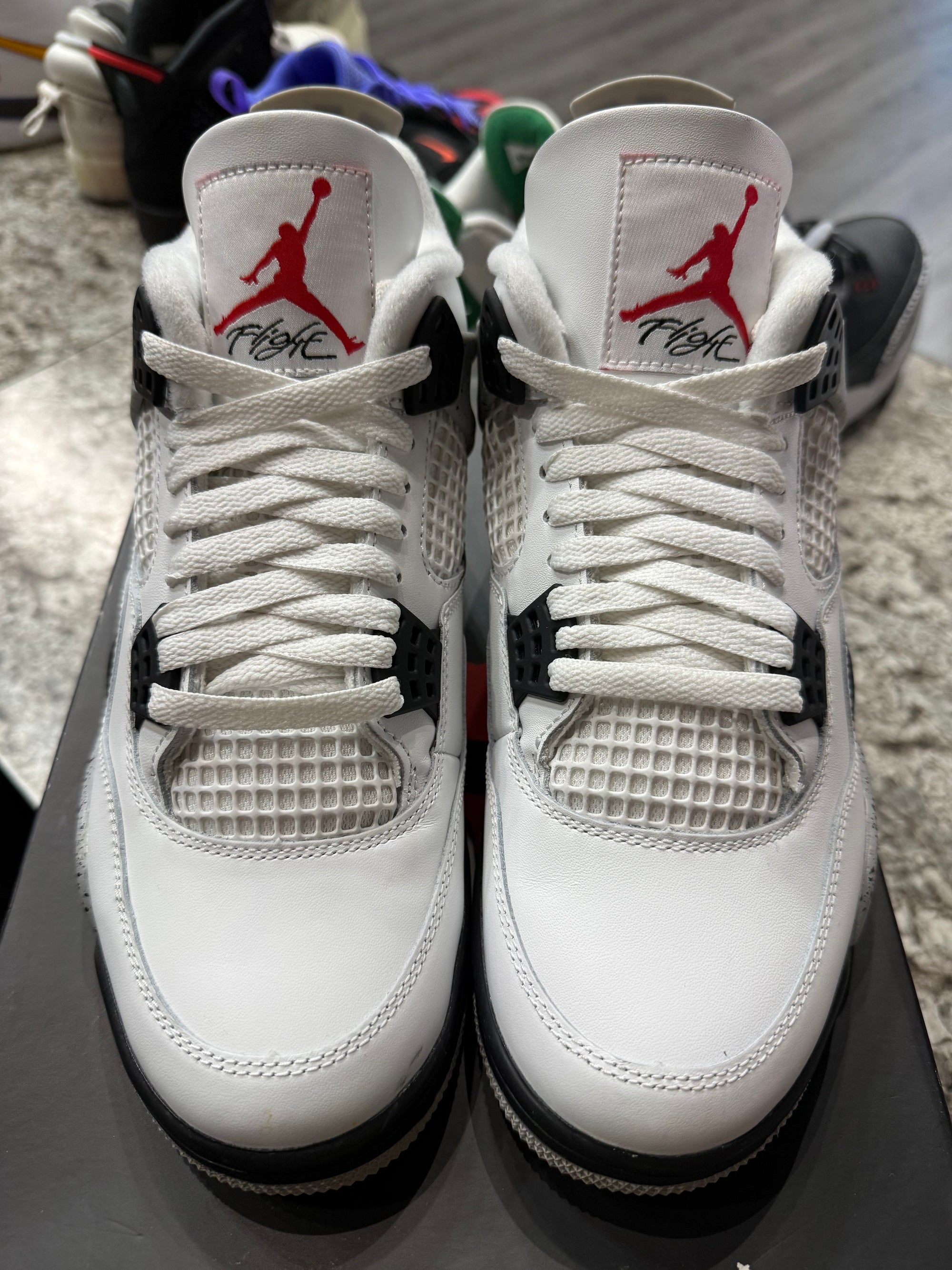 Jordan 4 Retro White Cement (2025) (YARD SALE)
