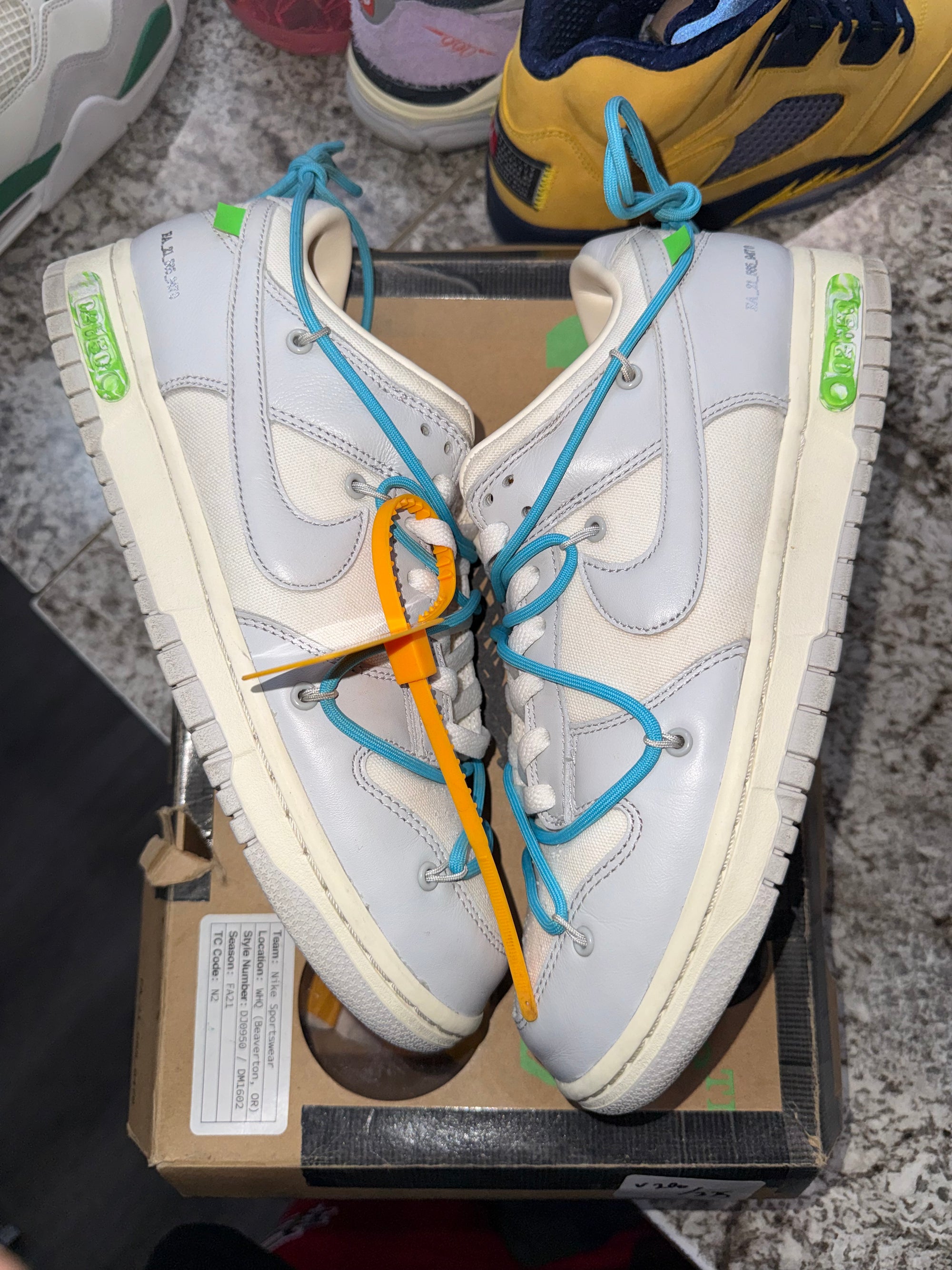 Nike Dunk Low Off-White Lot 2